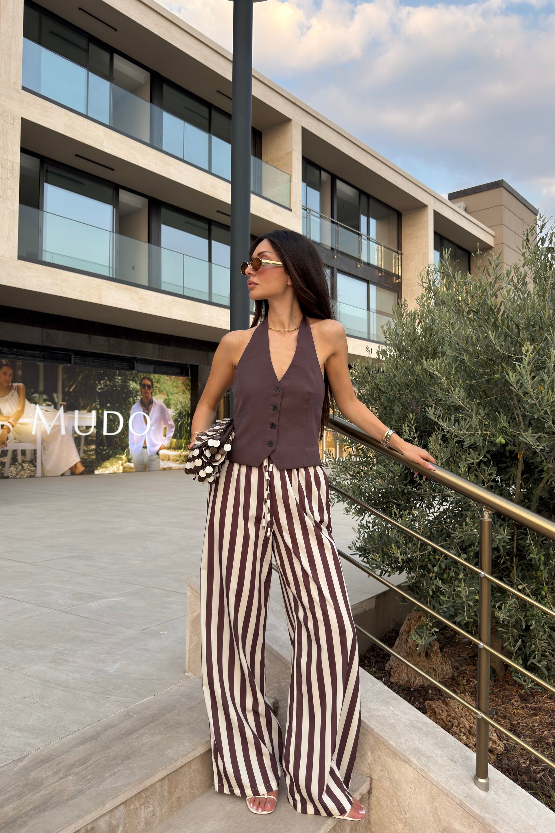 Çizgili Kahve Ekru Düz Paça Pantolon