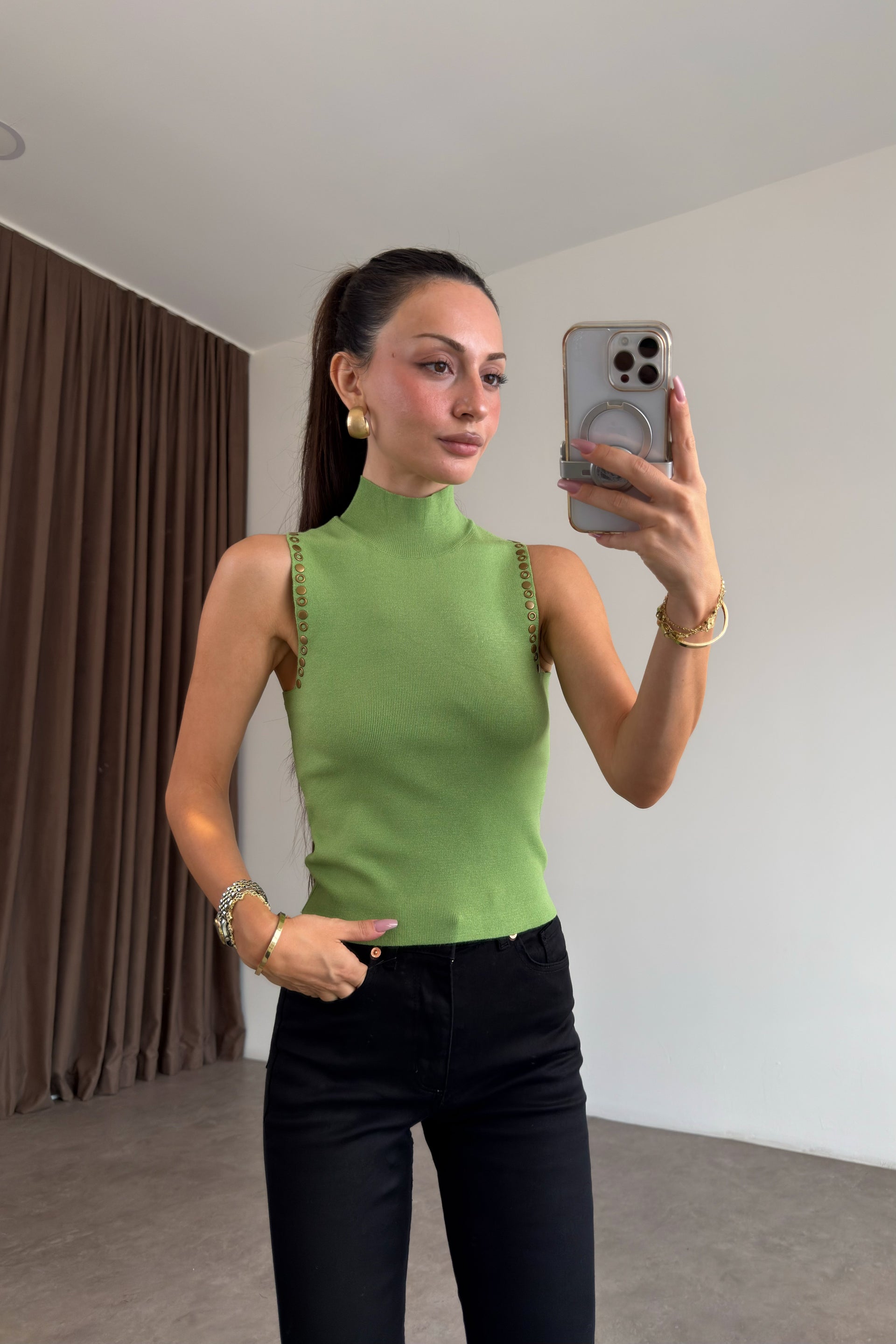 Modal Dokulu Örme Yeşil Zımbalı Dik Yaka Body