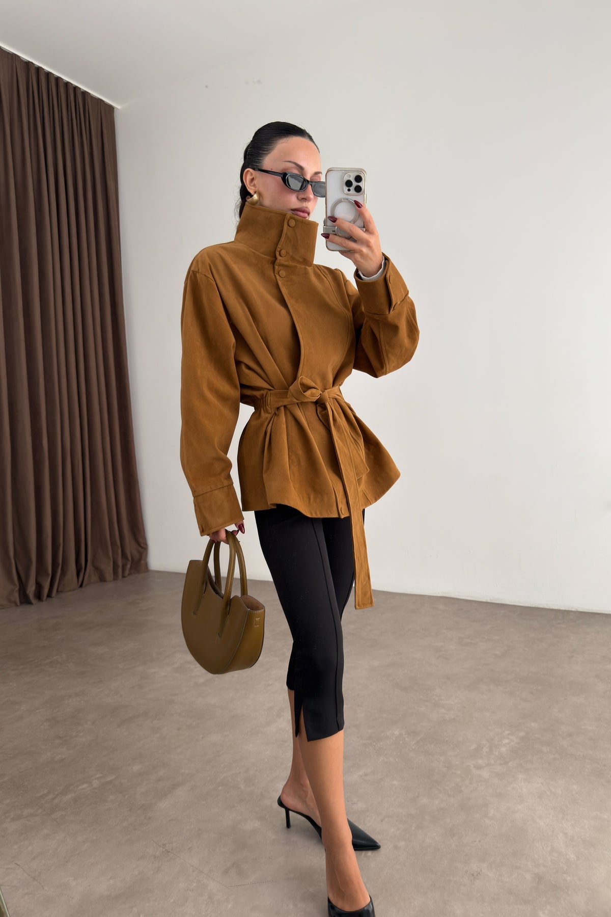 Premium Dik Yakalı Bele Oturan Süet Camel Ceket