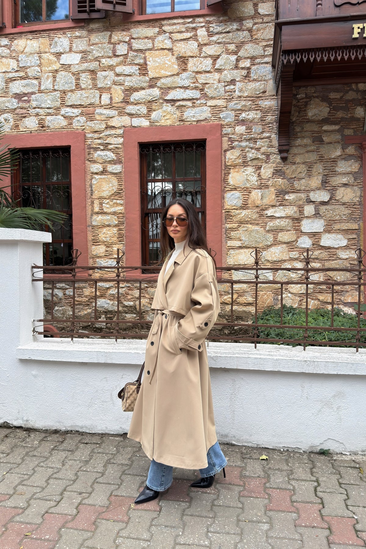 Premium Kuşaklı Bej Trençkot