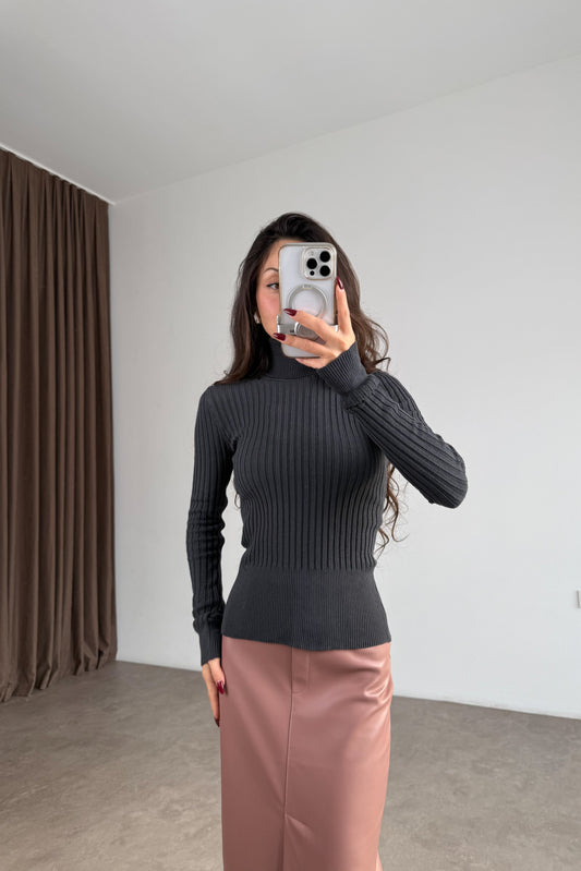 Balıkçı Yaka Poliamid Basic Füme Body
