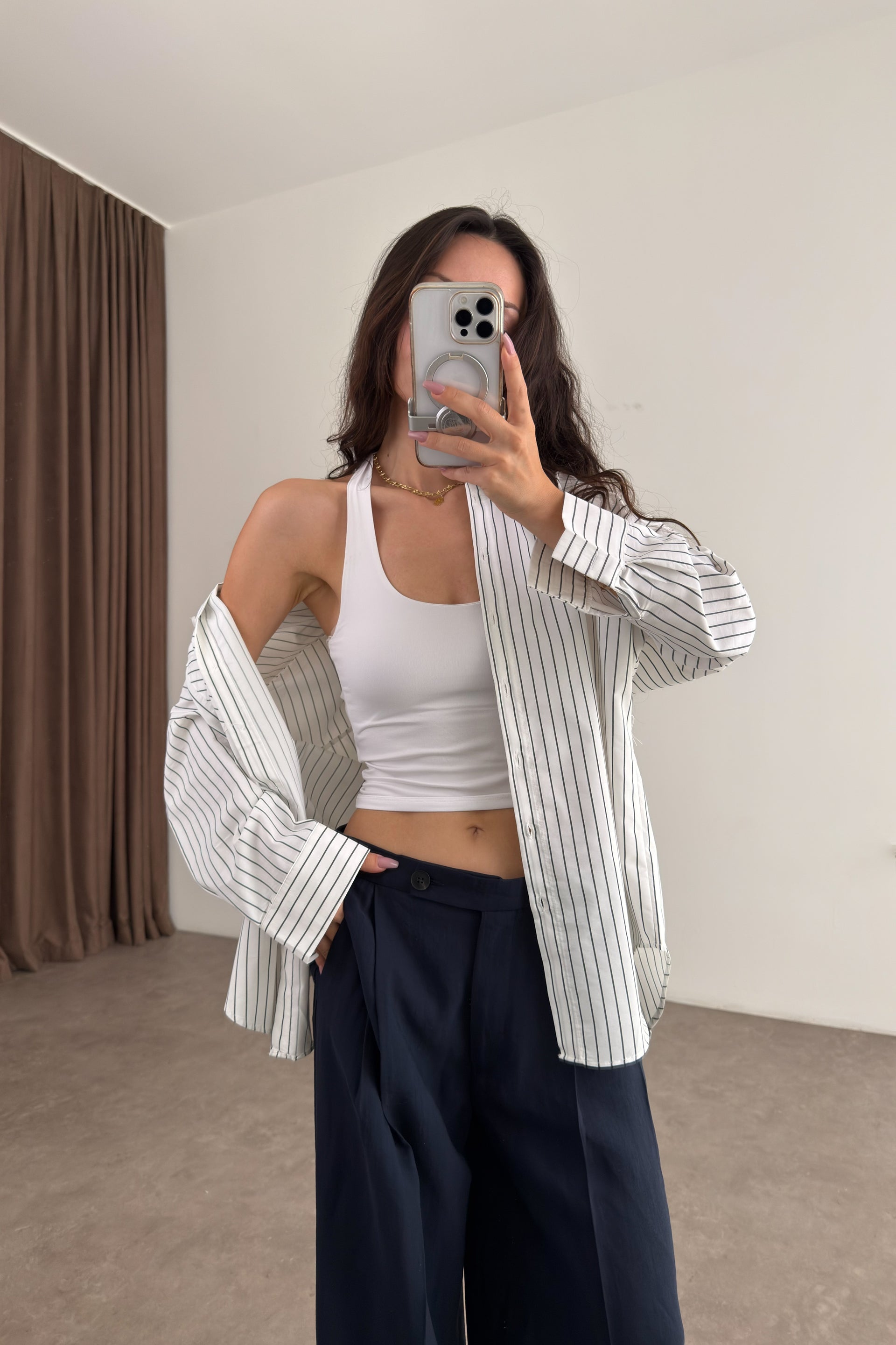 Siyah Çizgili Oversize Beyaz Gömlek
