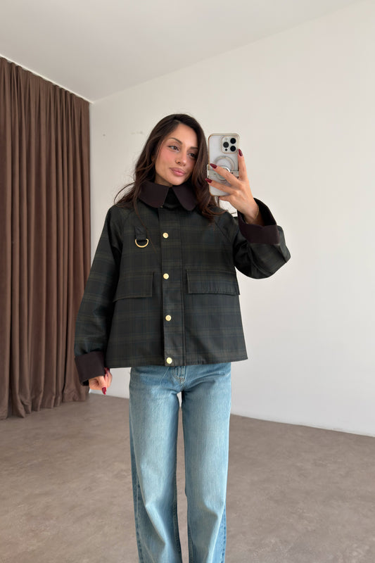 Kontrast Yakalı Yeşil Ekoseli Ceket
