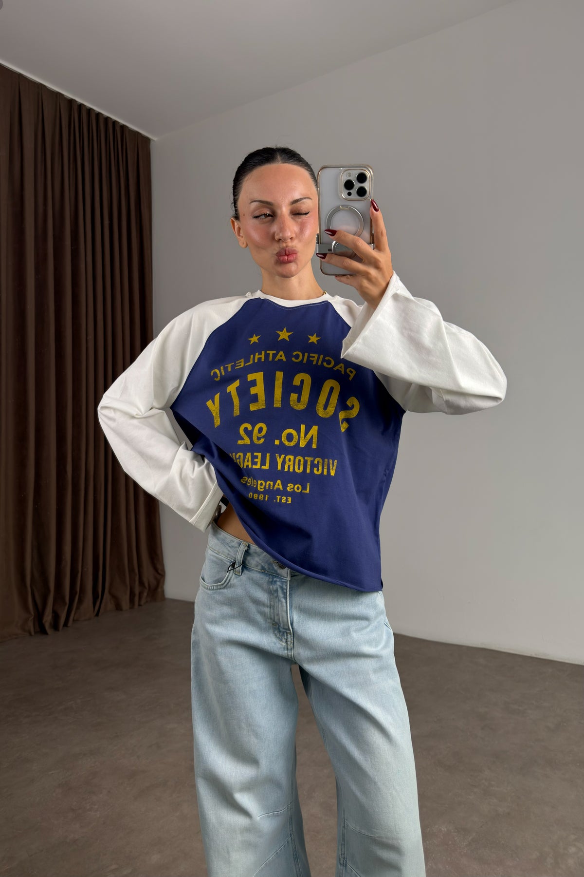 Brshk Beyaz Mavi Beyzbol Sweatshirt