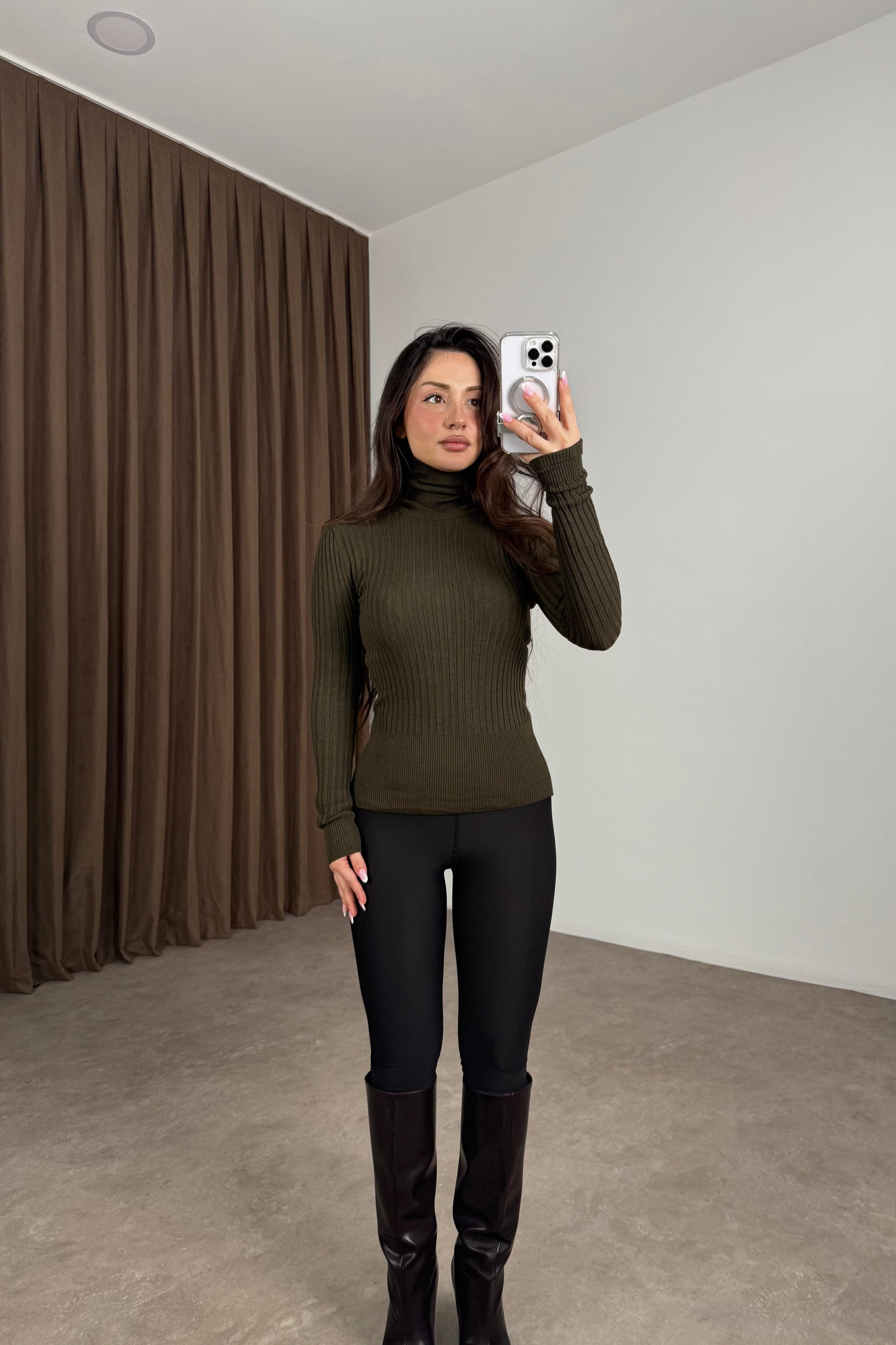 Balıkçı Yaka Poliamid Basic Haki Body
