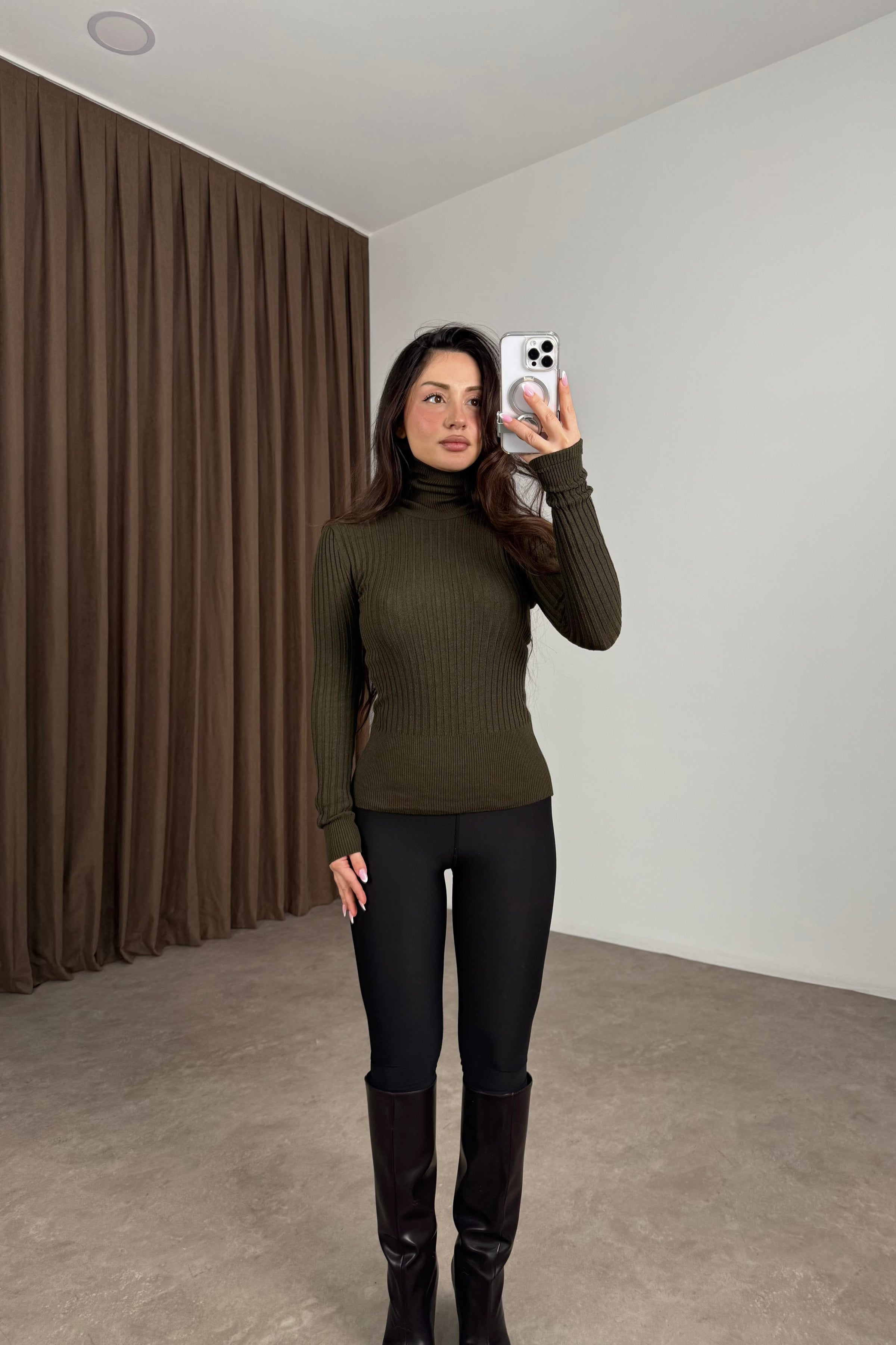 Balıkçı Yaka Poliamid Basic Haki Body