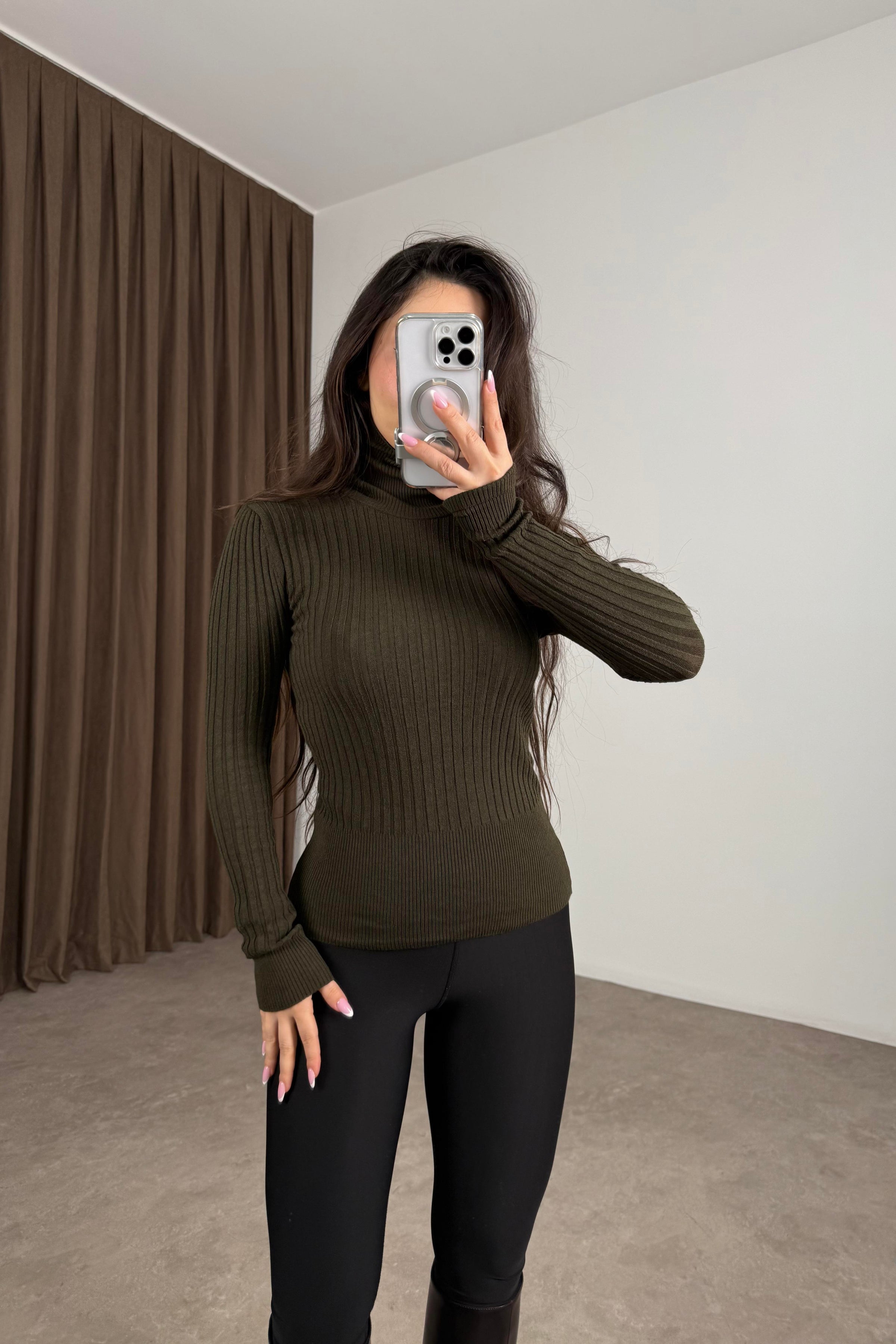 Balıkçı Yaka Poliamid Basic Haki Body