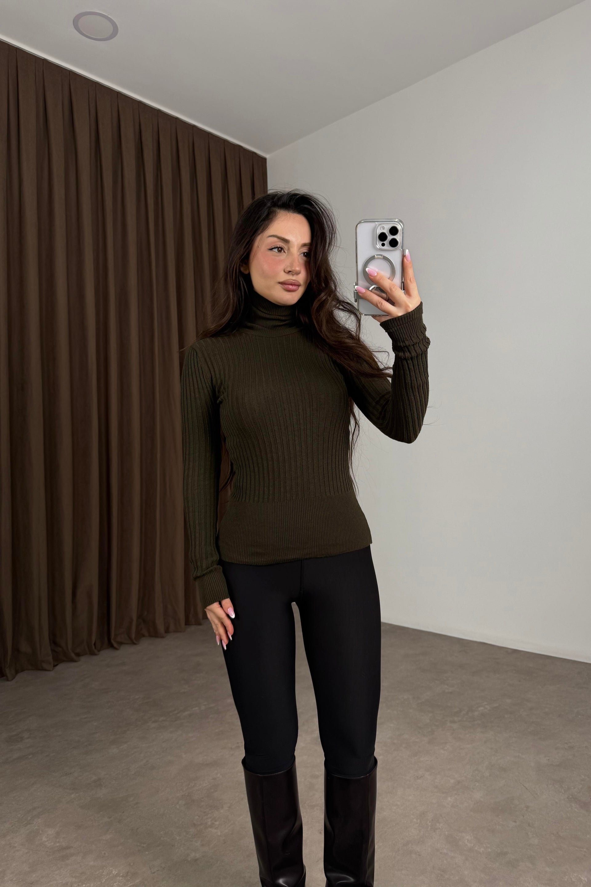 Balıkçı Yaka Poliamid Basic Haki Body