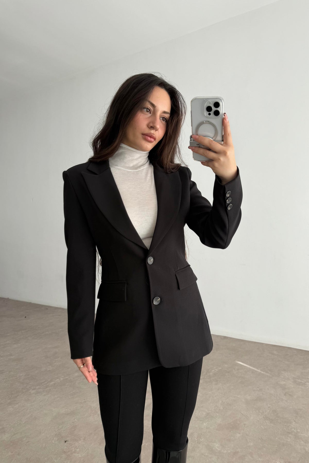 Belden Oturtmalı Vatkalı Klasik Blazer Ceket