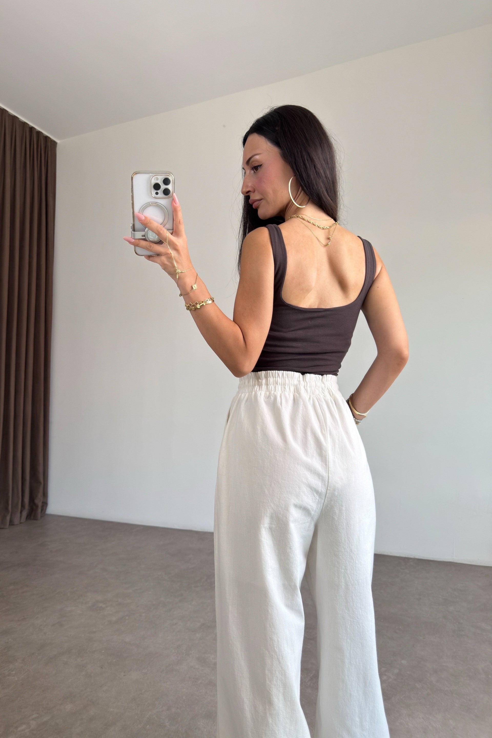 Beli Lastikli Boncuk Detaylı Geniş Paça Keten Ekru Pantolon
