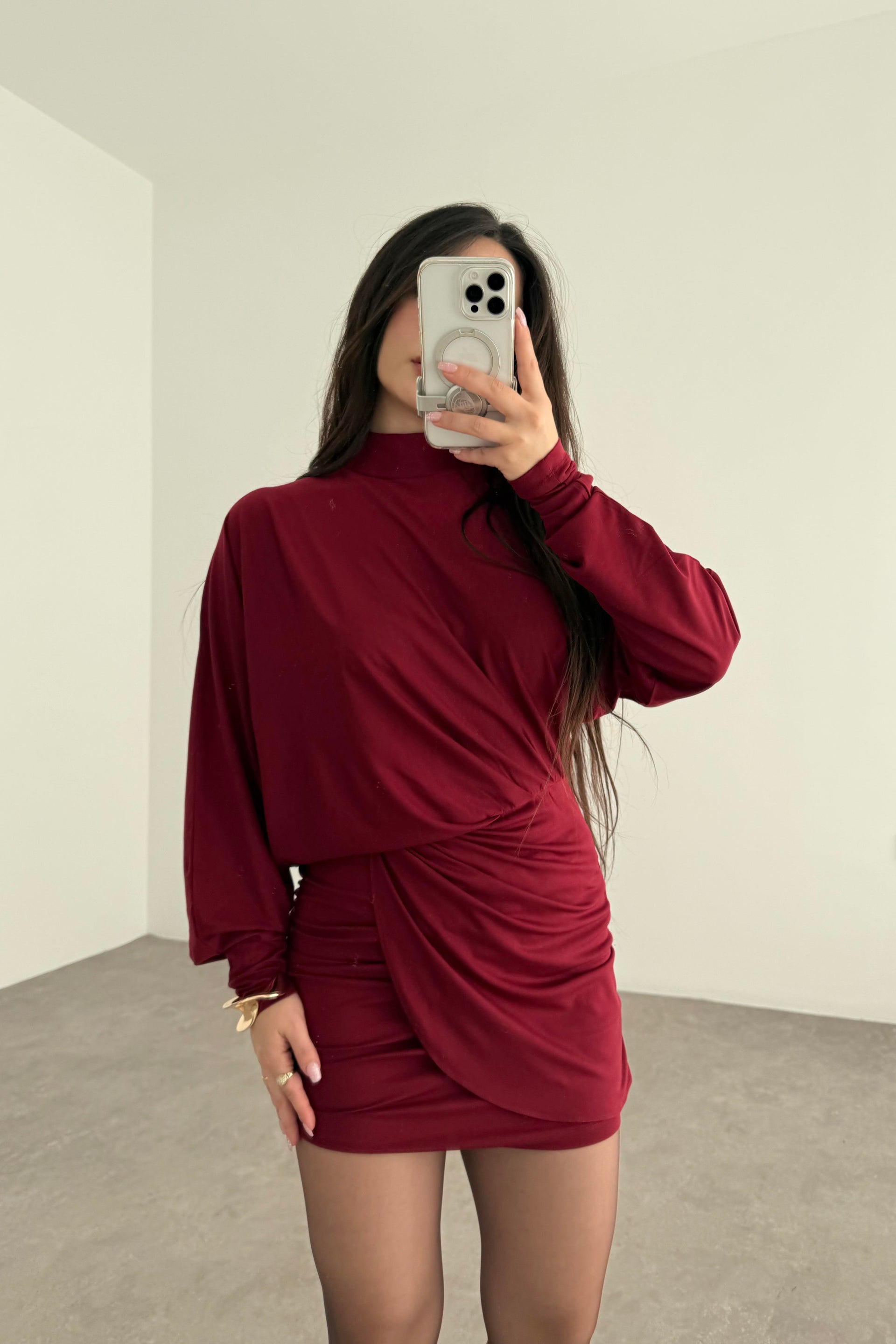 Bordo Asimetrik Drapeli Uzun Kollu Elbise