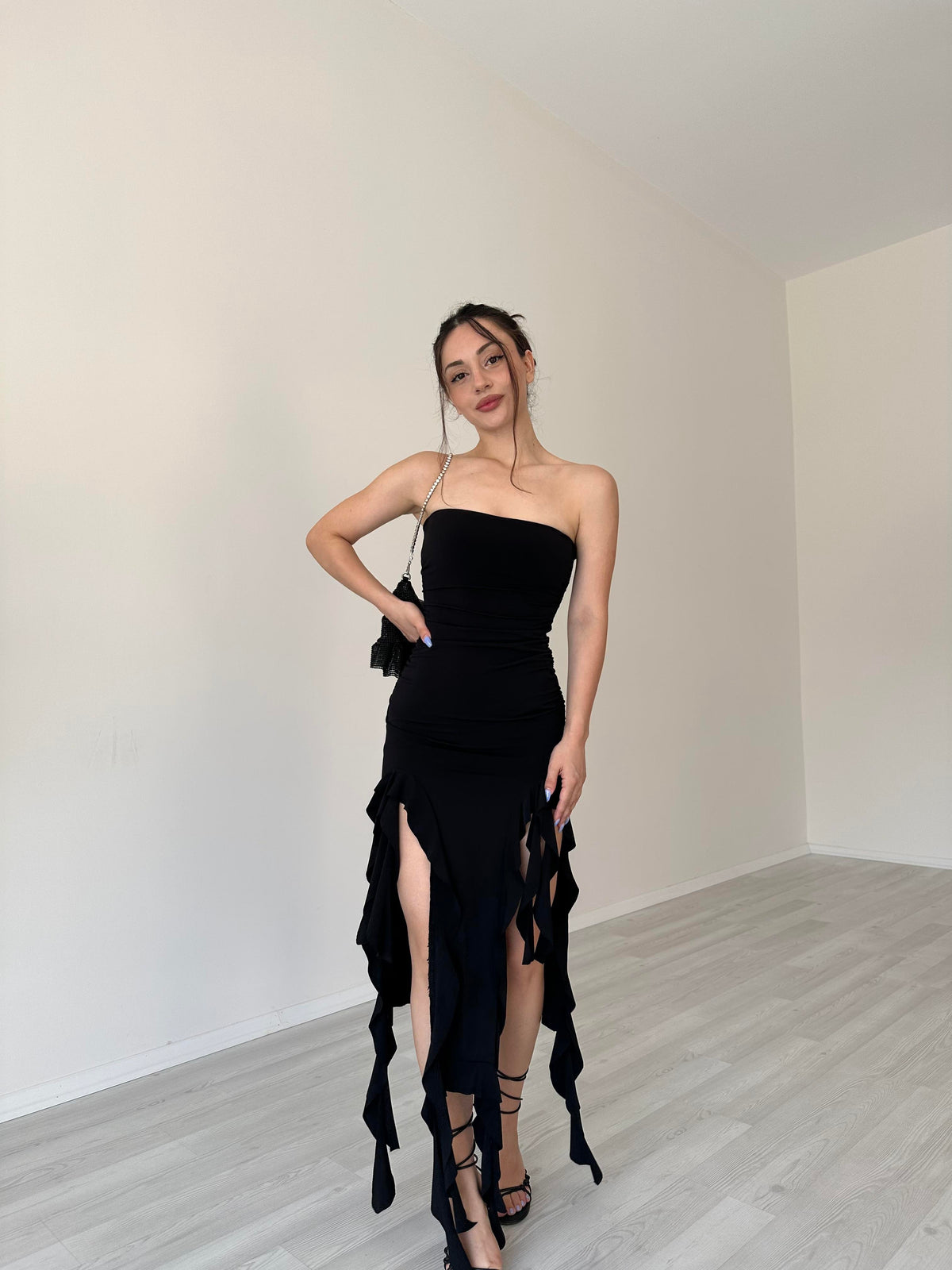 Brshka Model Fırfırlı Straplez Elbise Siyah