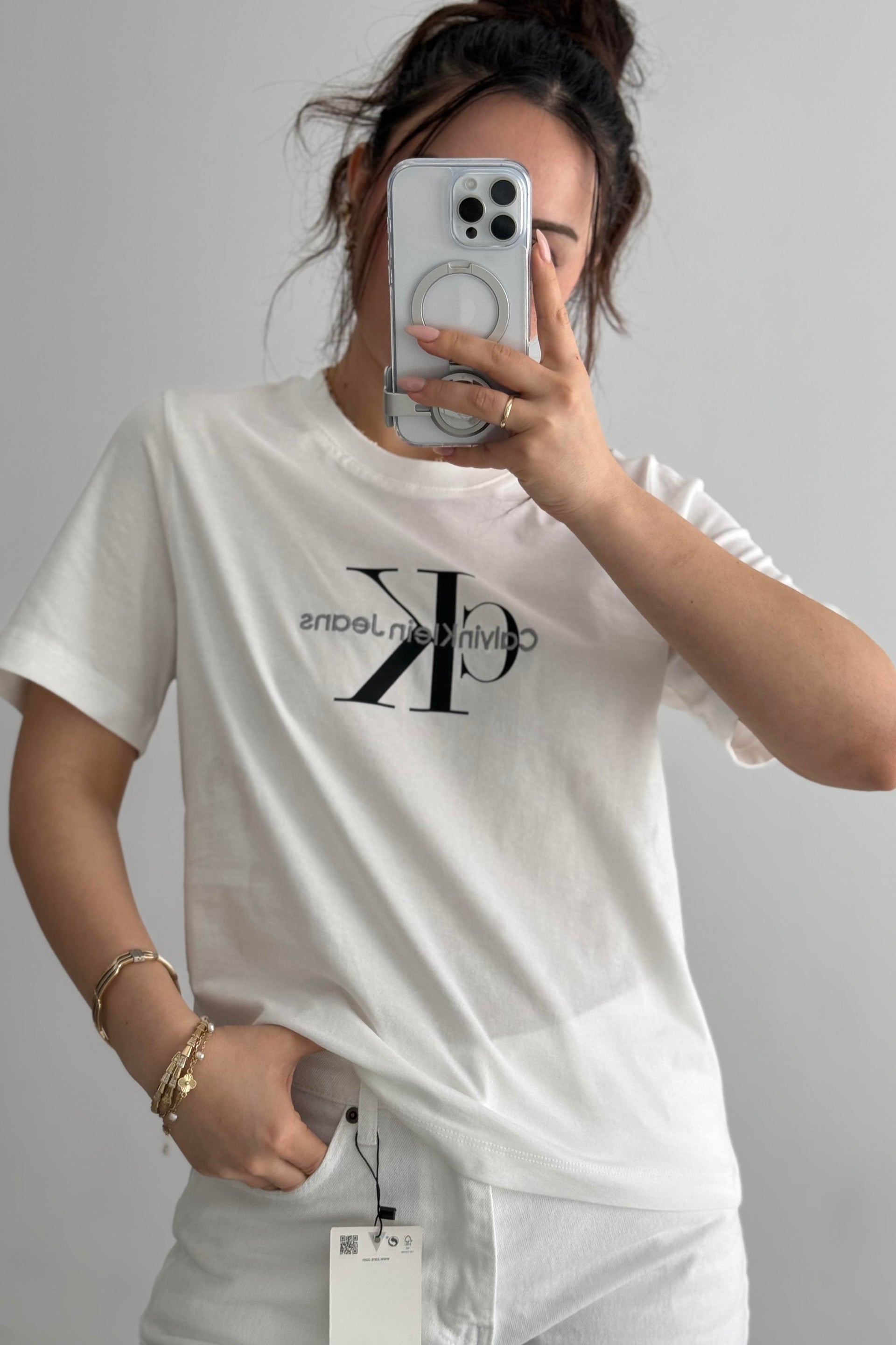 CK Nakış İşlemeli Beyaz T-shirt