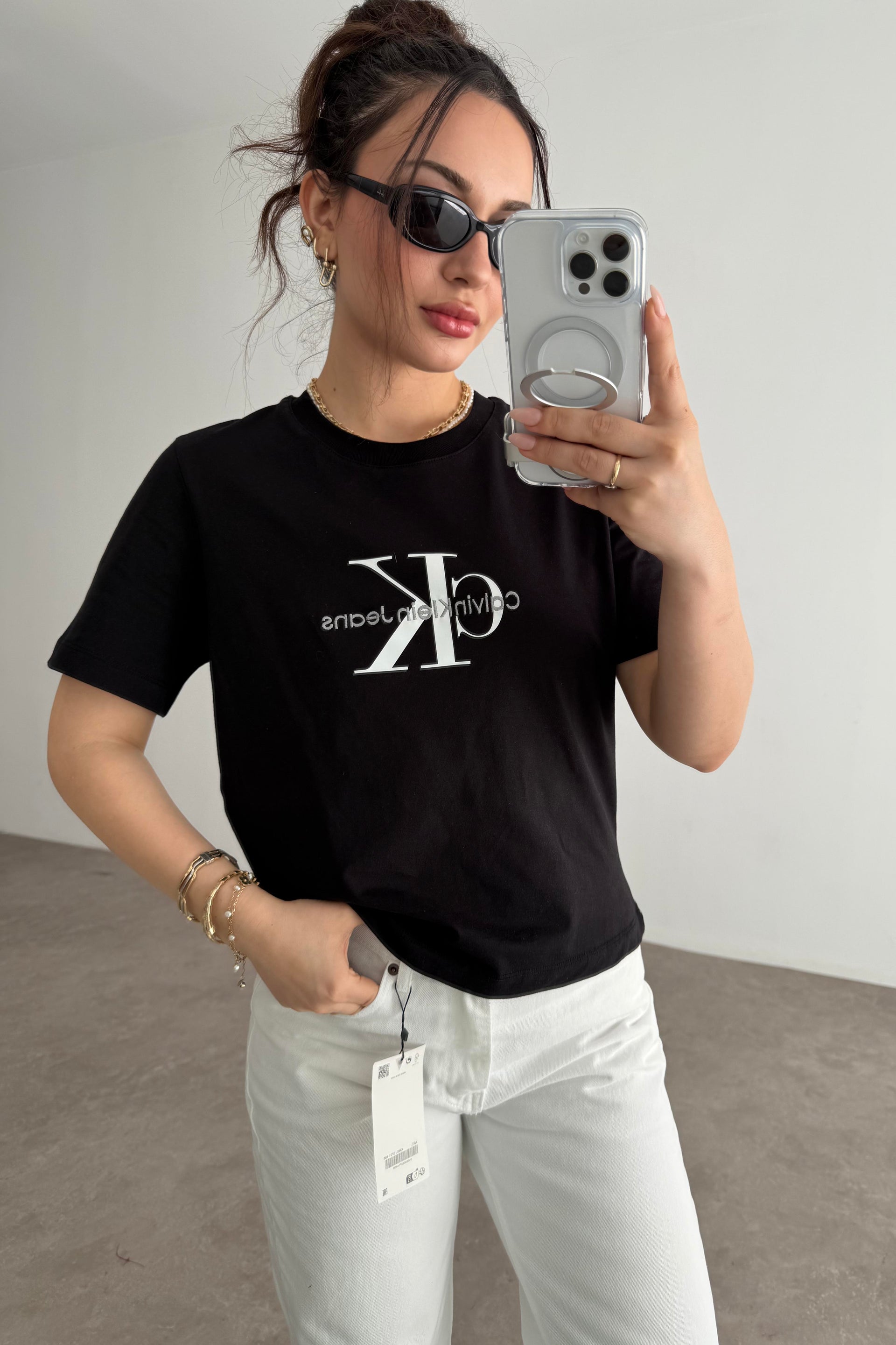 CK Nakış İşlemeli Siyah T-shirt
