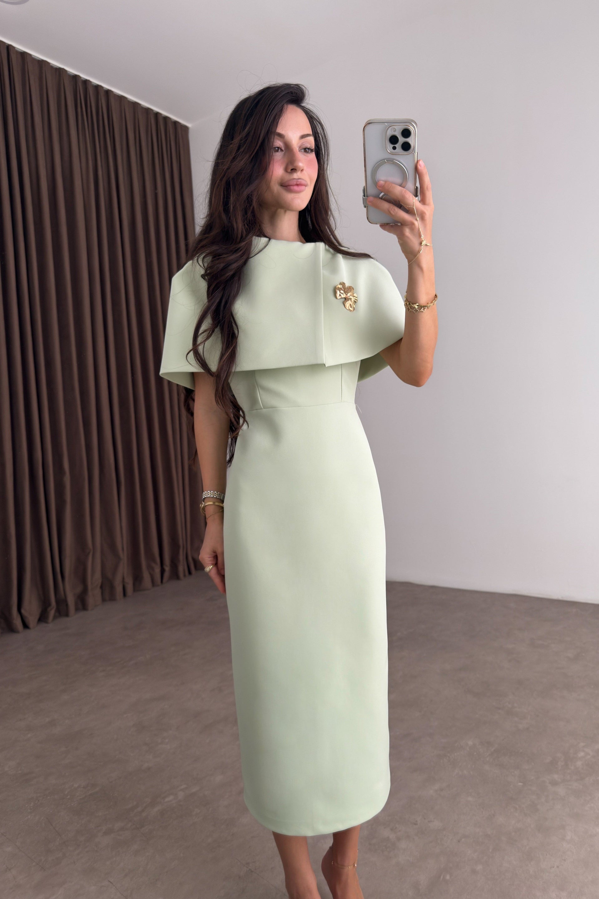 Diana Broşlu Mint Midi Elbise