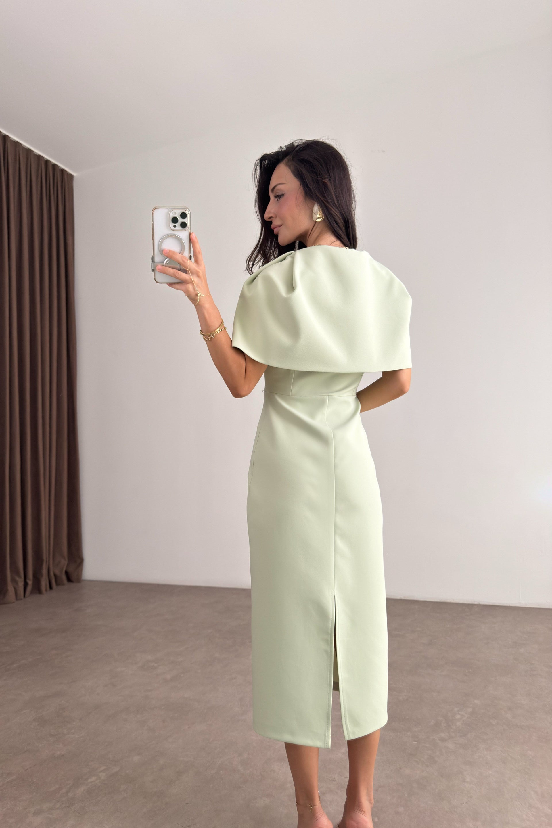 Diana Broşlu Mint Midi Elbise