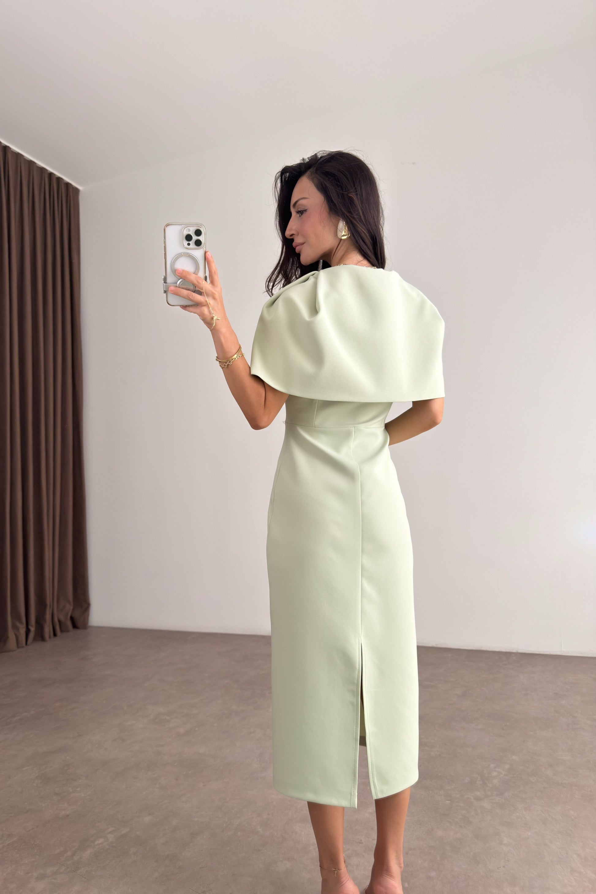 Diana Broşlu Mint Midi Elbise