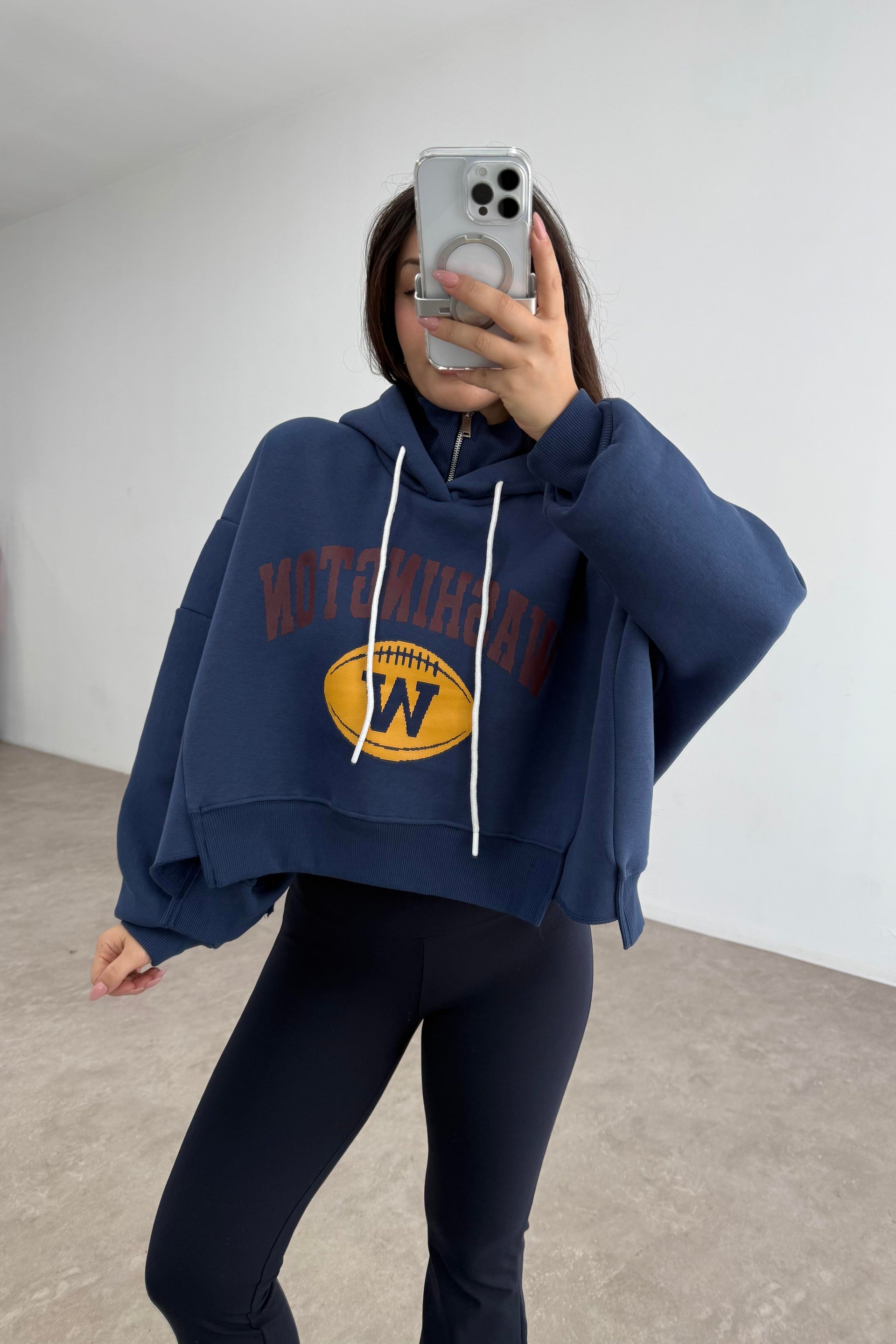 Dik Yakalı Kapüşonlu Kalın Şardonlu Lacivet Sweatshirt
