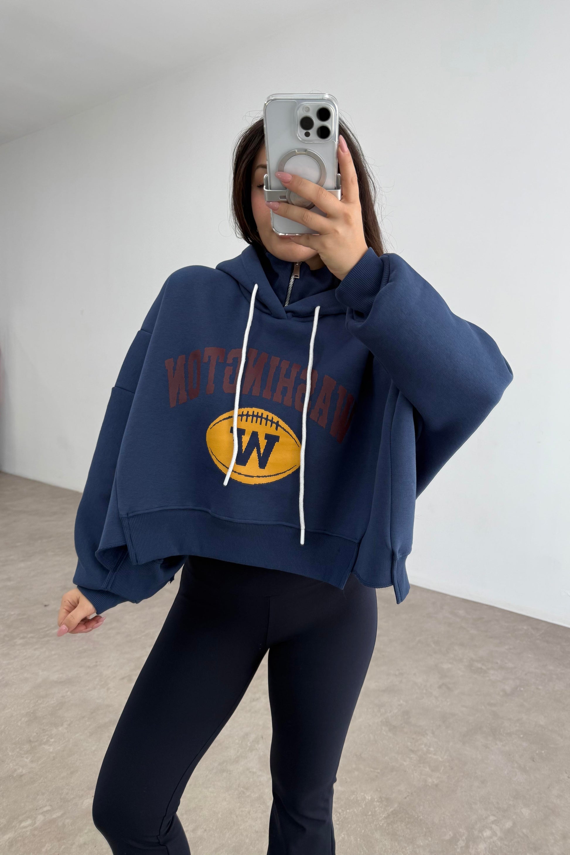 Dik Yakalı Kapüşonlu Kalın Şardonlu Lacivet Sweatshirt