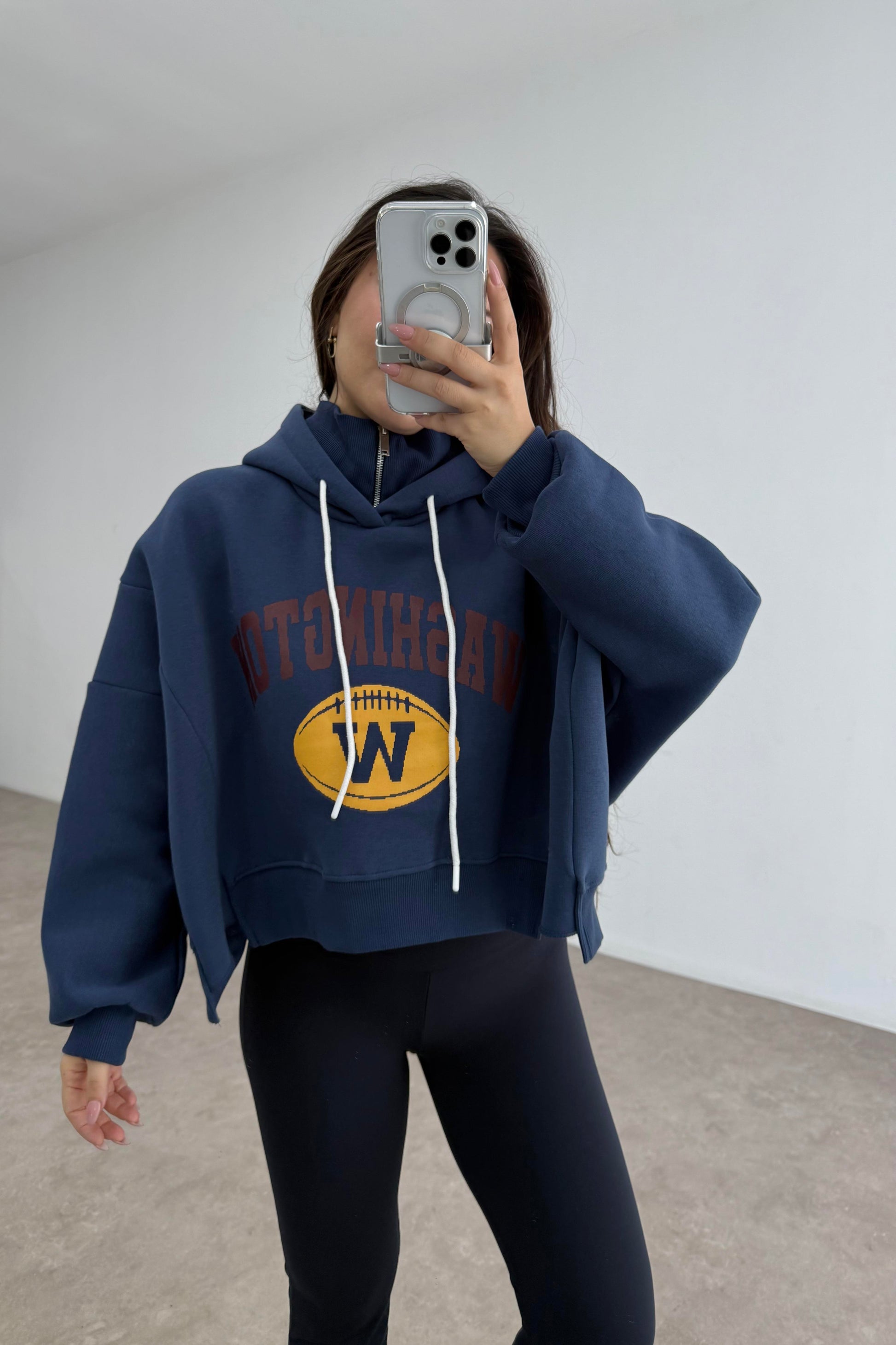 Dik Yakalı Kapüşonlu Kalın Şardonlu Lacivet Sweatshirt