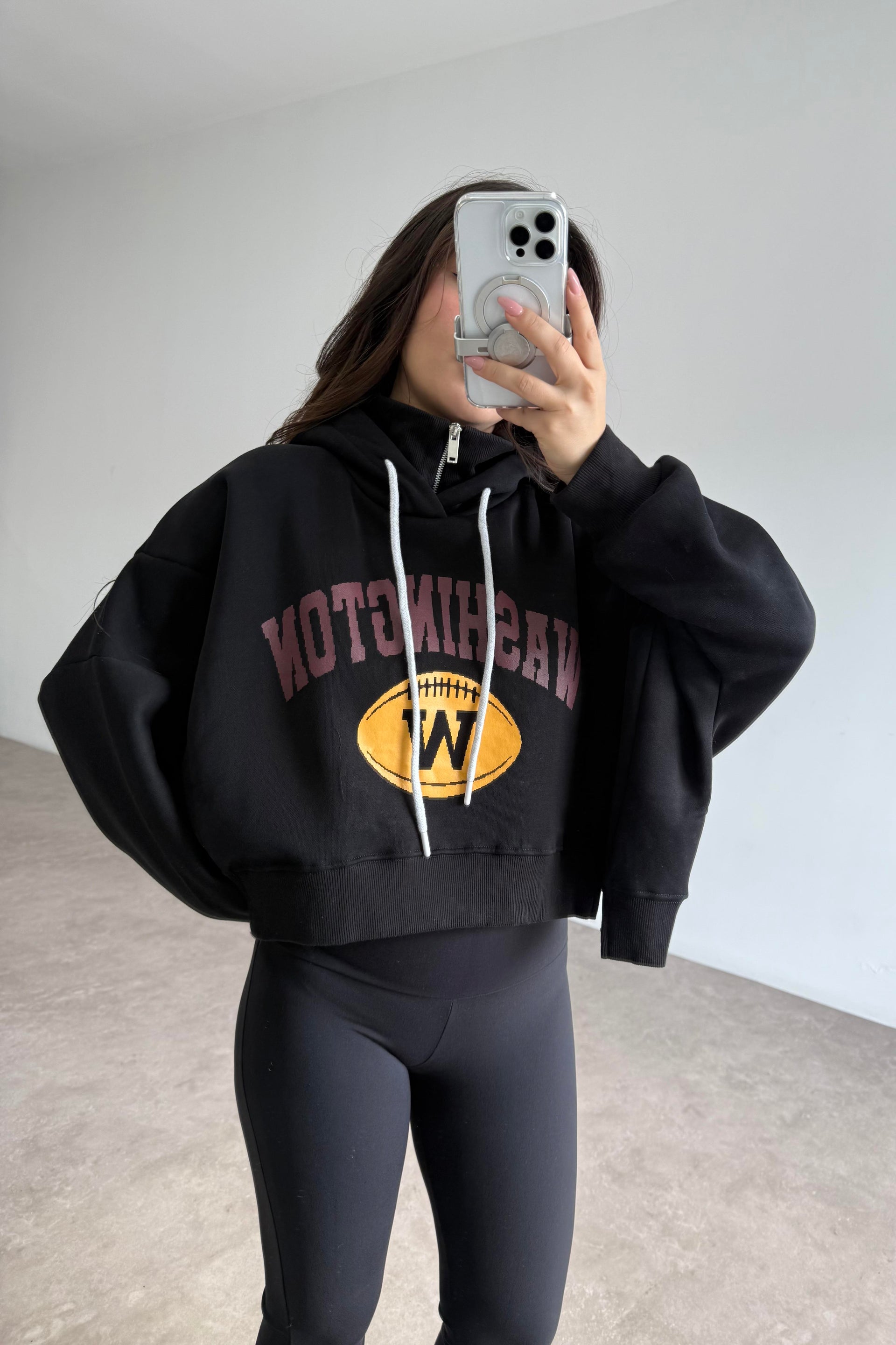 Dik Yakalı Kapüşonlu Kalın Şardonlu Siyah Sweatshirt