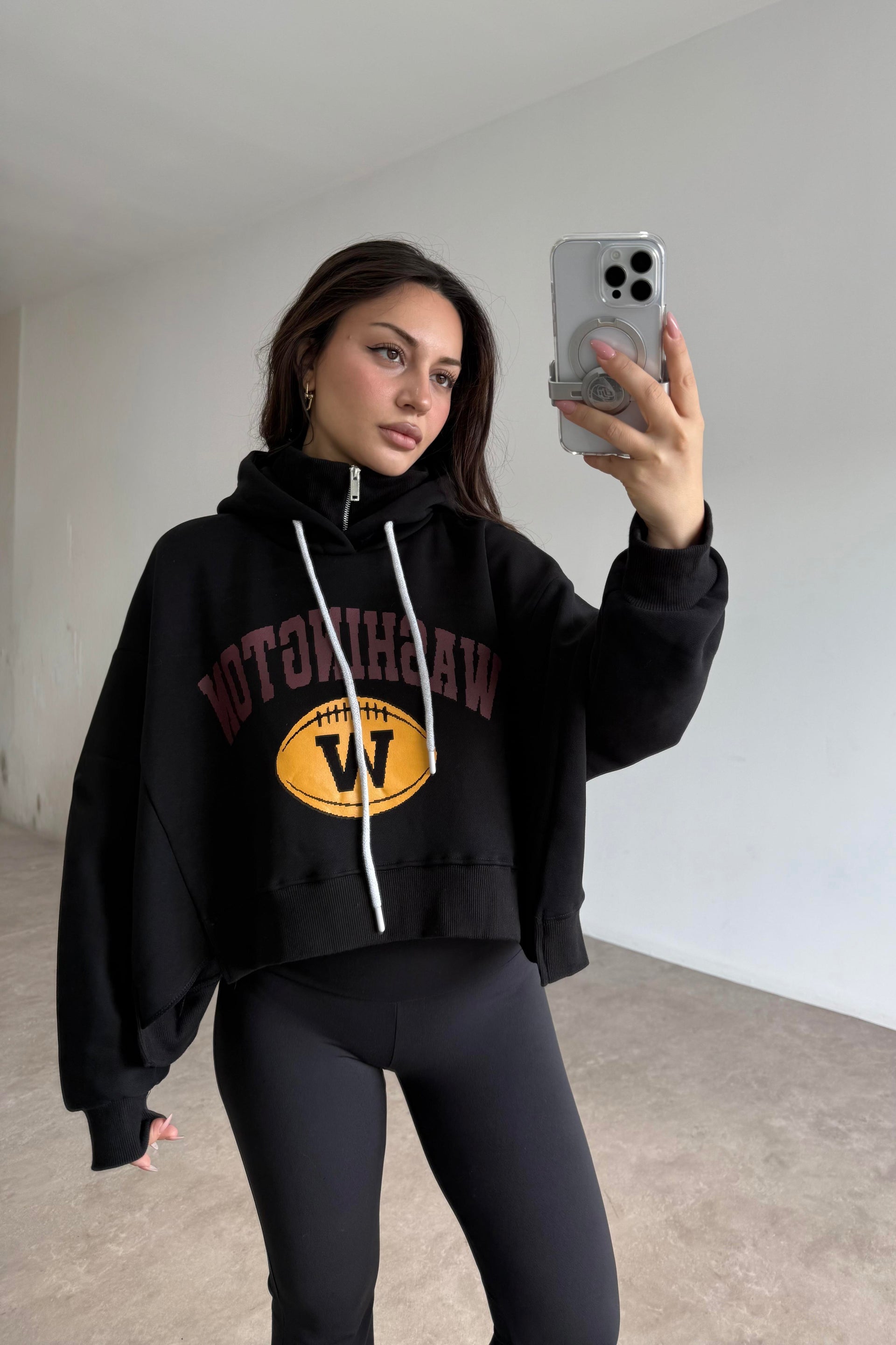 Dik Yakalı Kapüşonlu Kalın Şardonlu Siyah Sweatshirt
