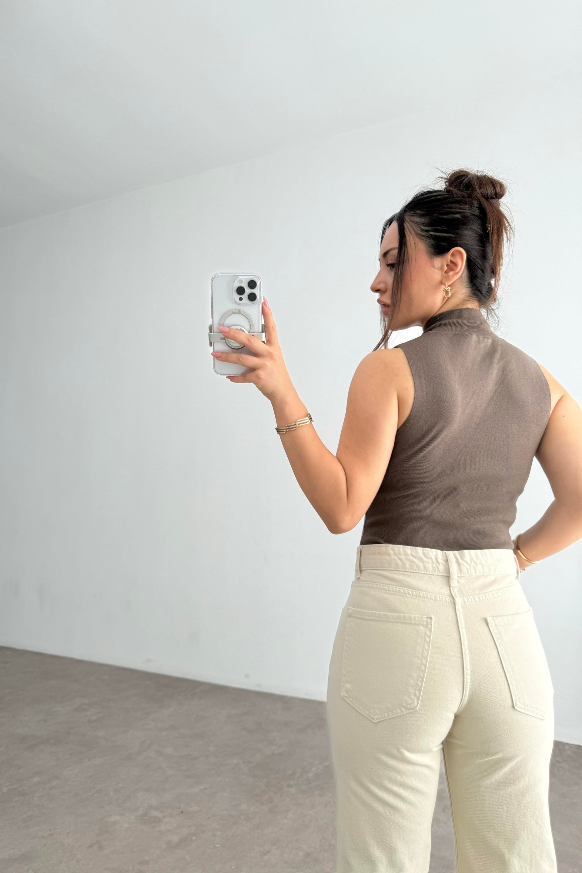 Dik Yakalı Kolsuz Modal Khaki Triko