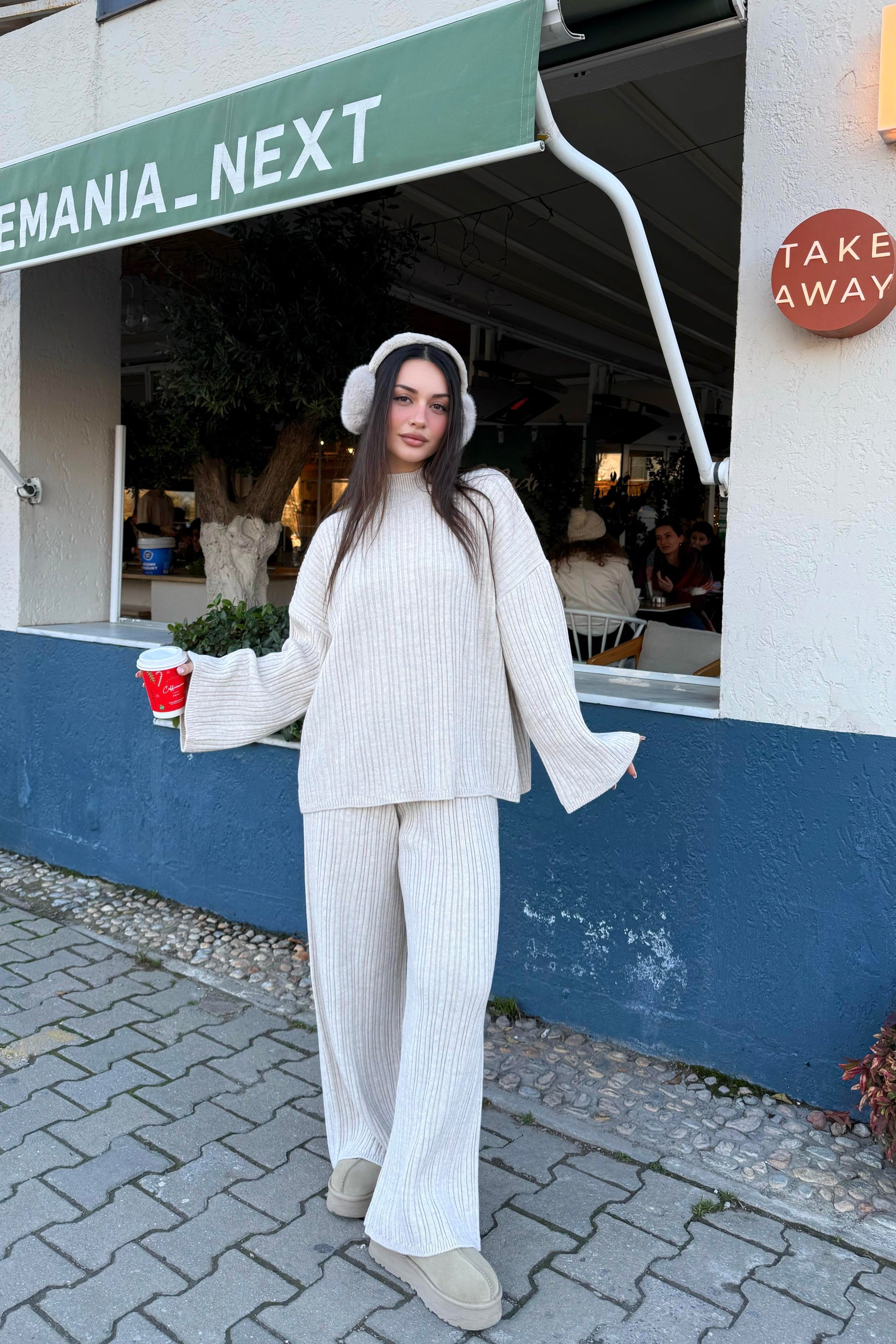 Dik Yakalı Oluklu Ekru Takım