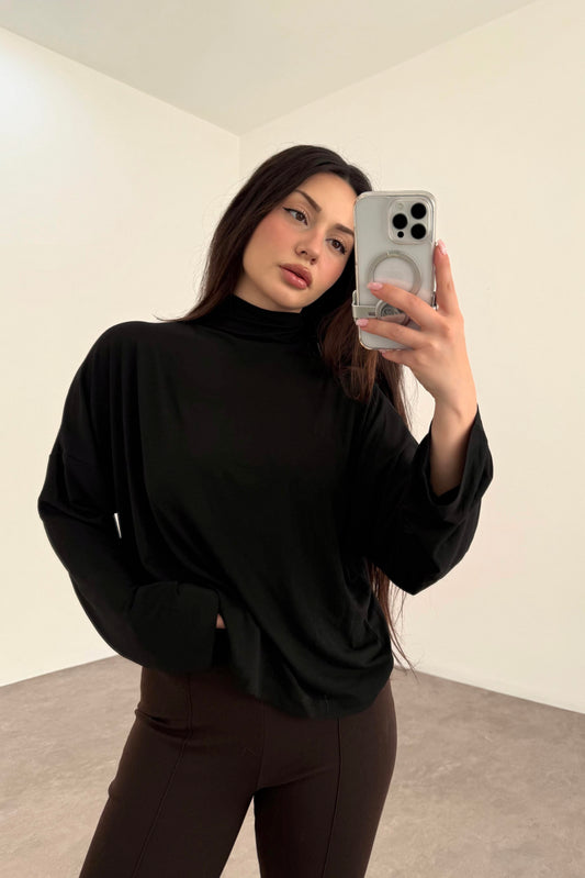 Dökümlü Balıkçı Yaka Siyah Bluz