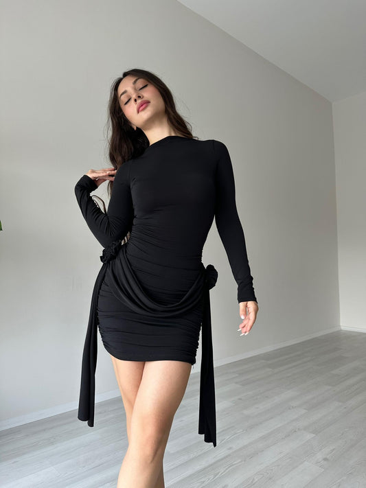 Drapeli Rosie Siyah Elbise