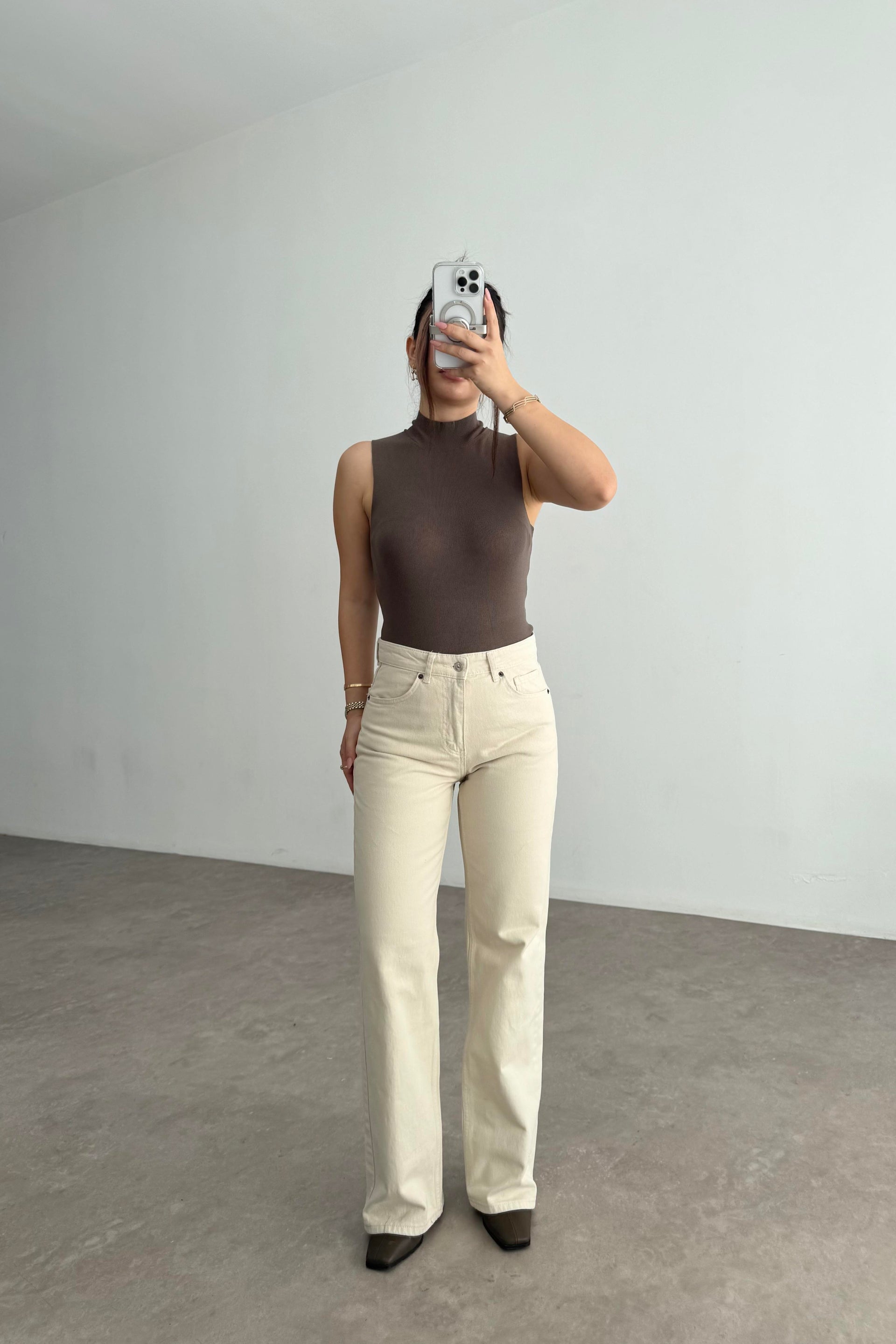 ZRA Dikişli Paça Straightleg Ekru Jean