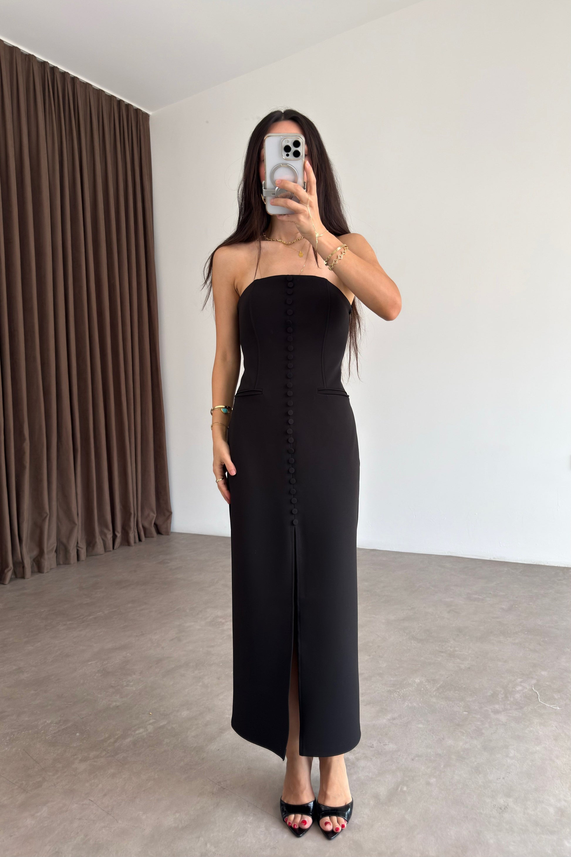 Elora Düğme Detaylı Straplez Midi Siyah Elbise