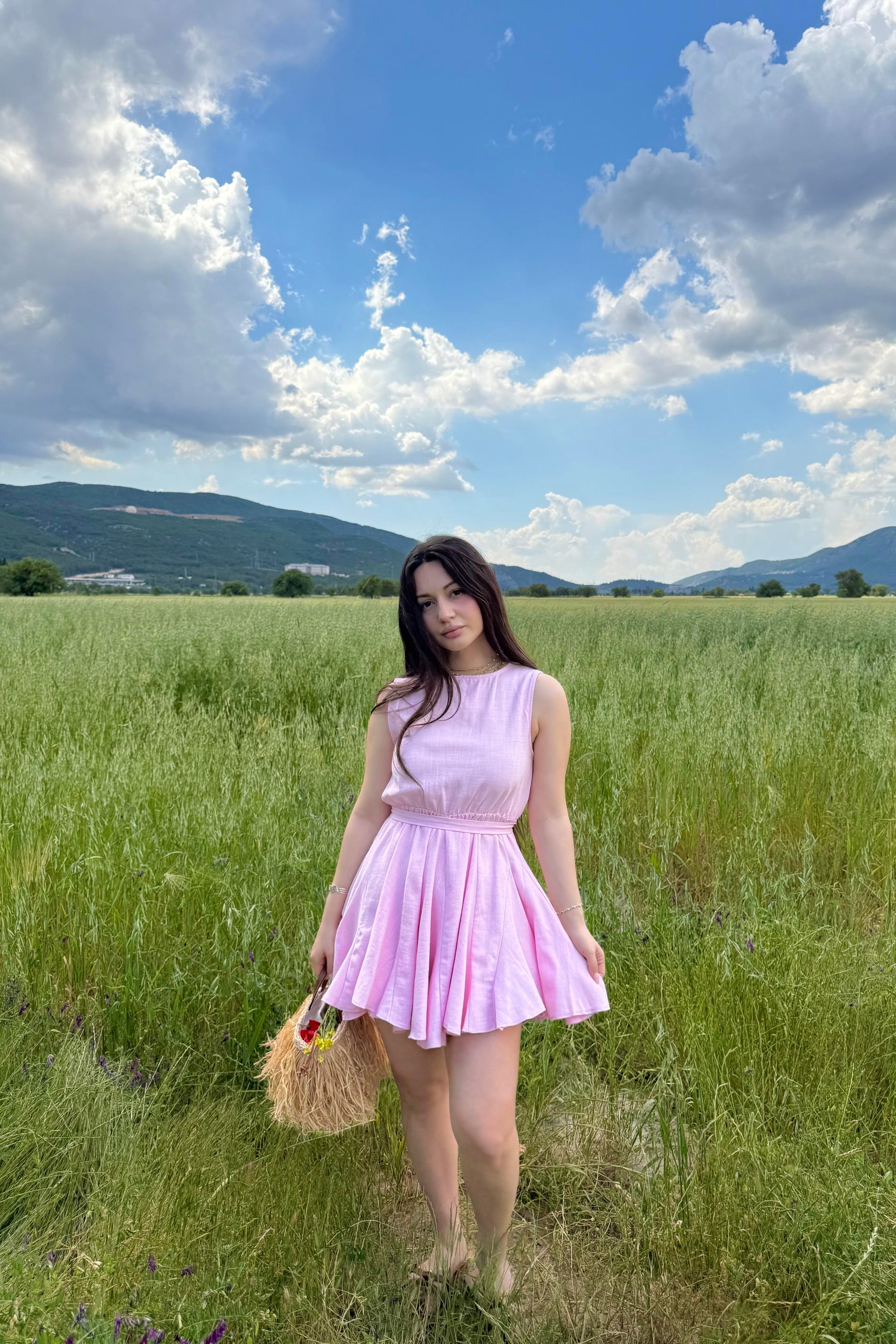 Eteği Volanlı Kuşaklı Elbise Pembe