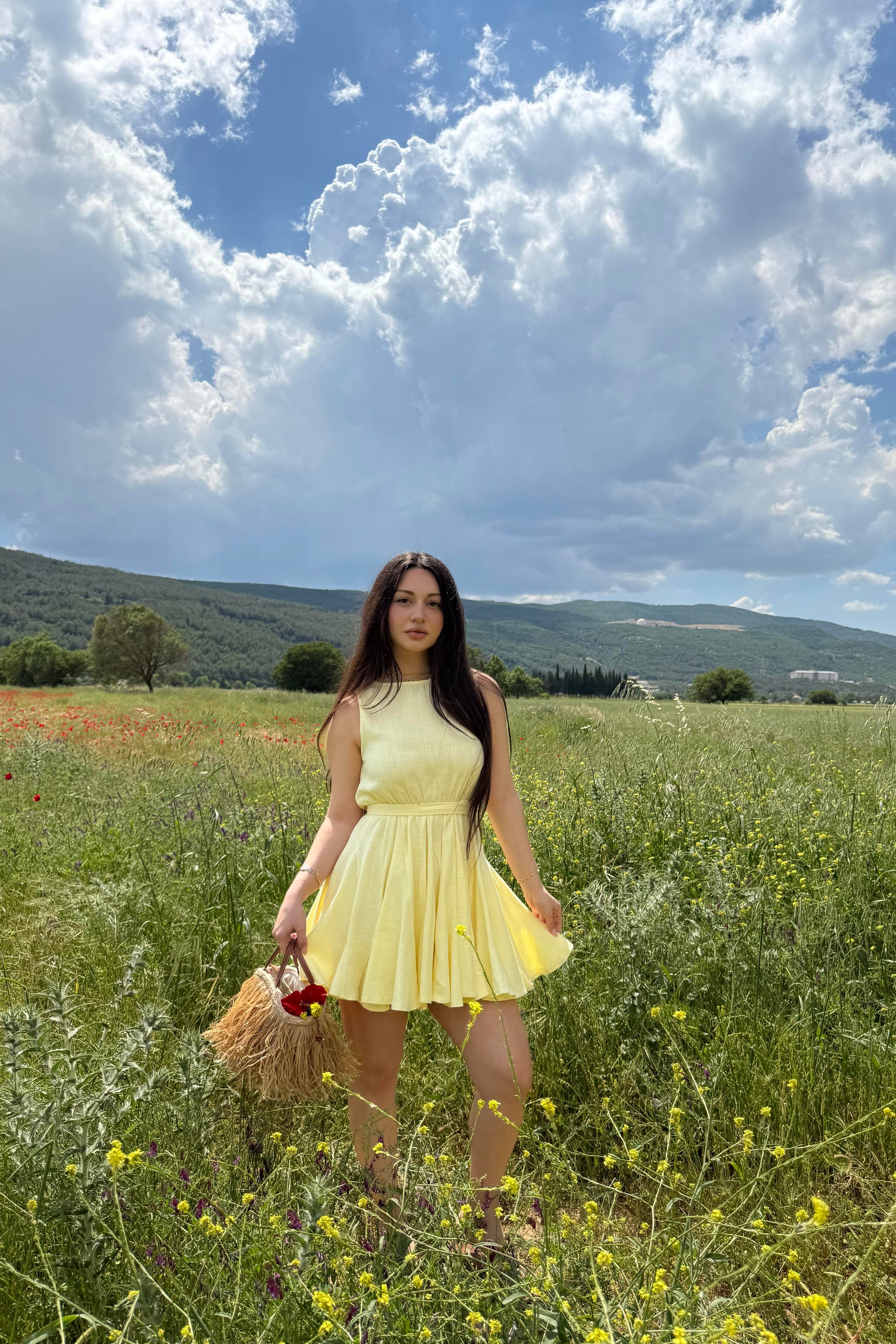 Eteği Volanlı Kuşaklı Elbise Sarı