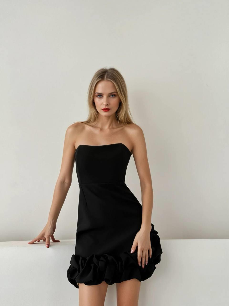 Etek Gül Detaylı Premium Black Elbise