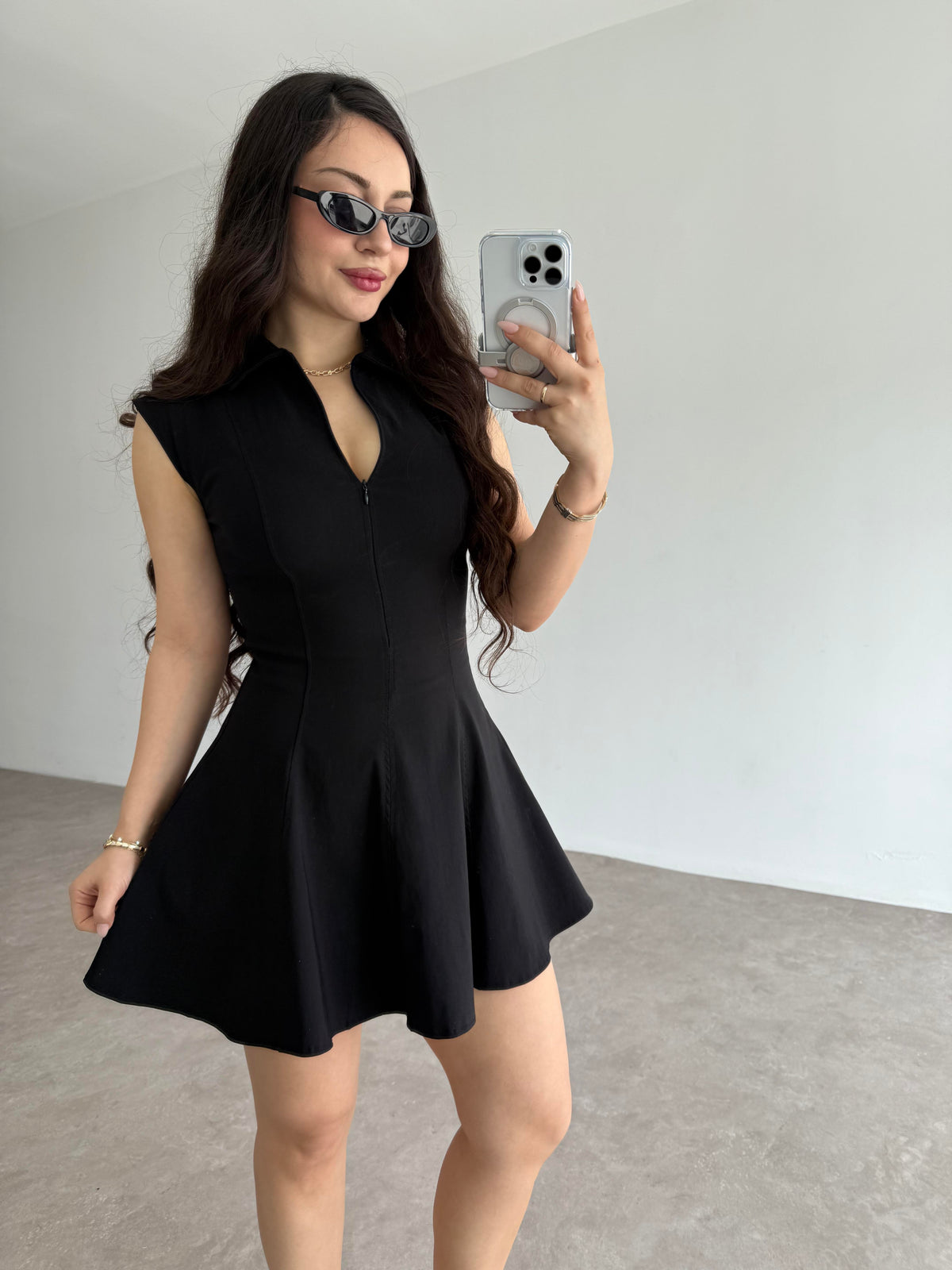 Fermuarlı Kloş Etekli Yakalı Mini Elbise