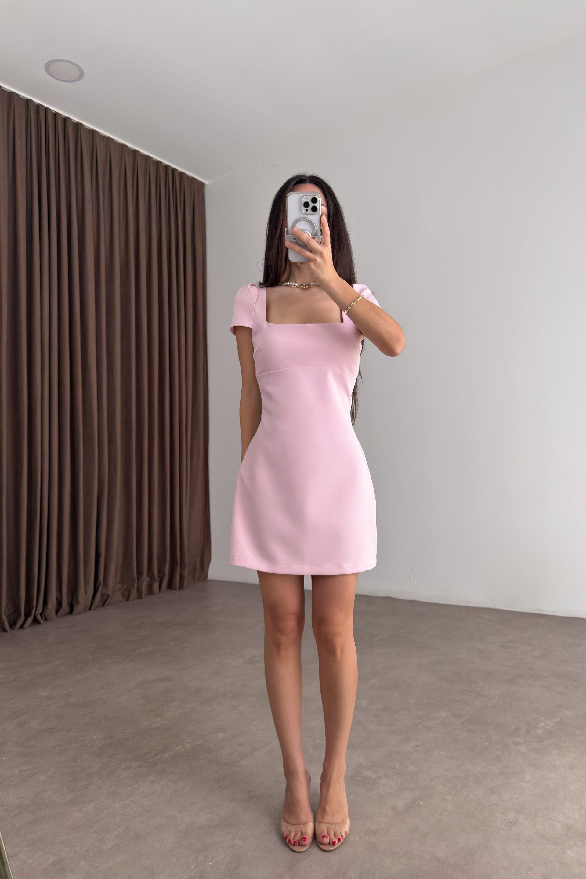 Sırt Dekolteli Krep Kumaş Elbise Pembe