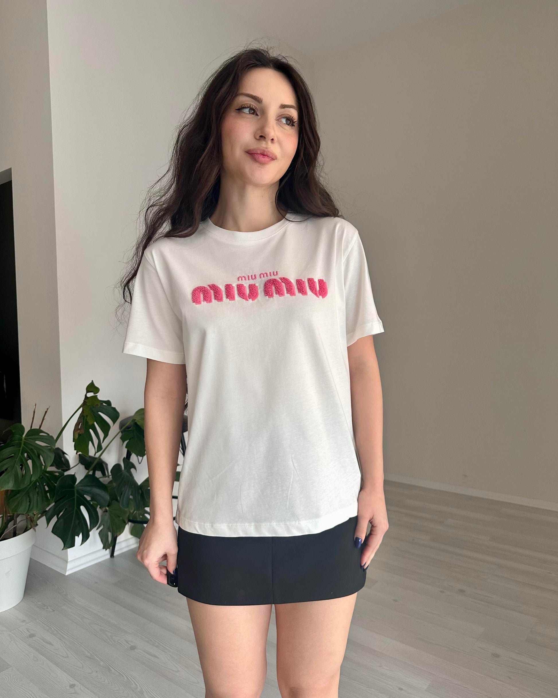 F/MM Pembe Logolu Beyaz Tişört