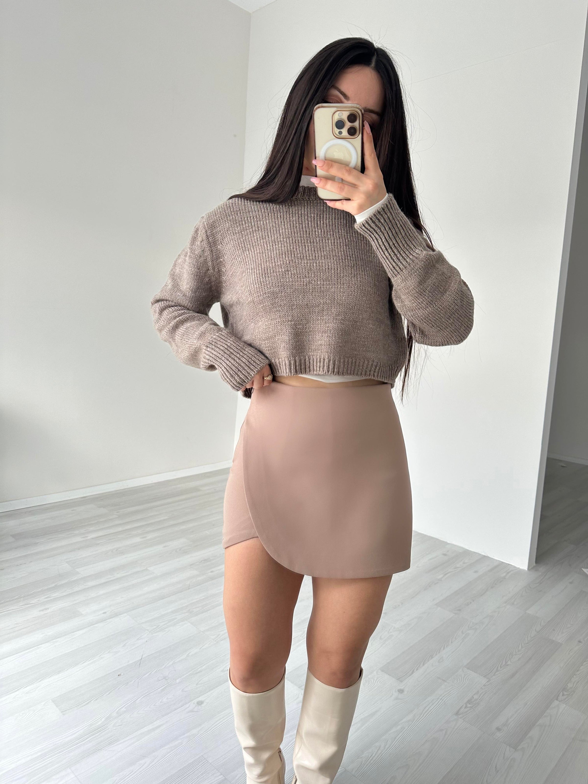ZR Model Klasik Kesim Kahve Şort Etek