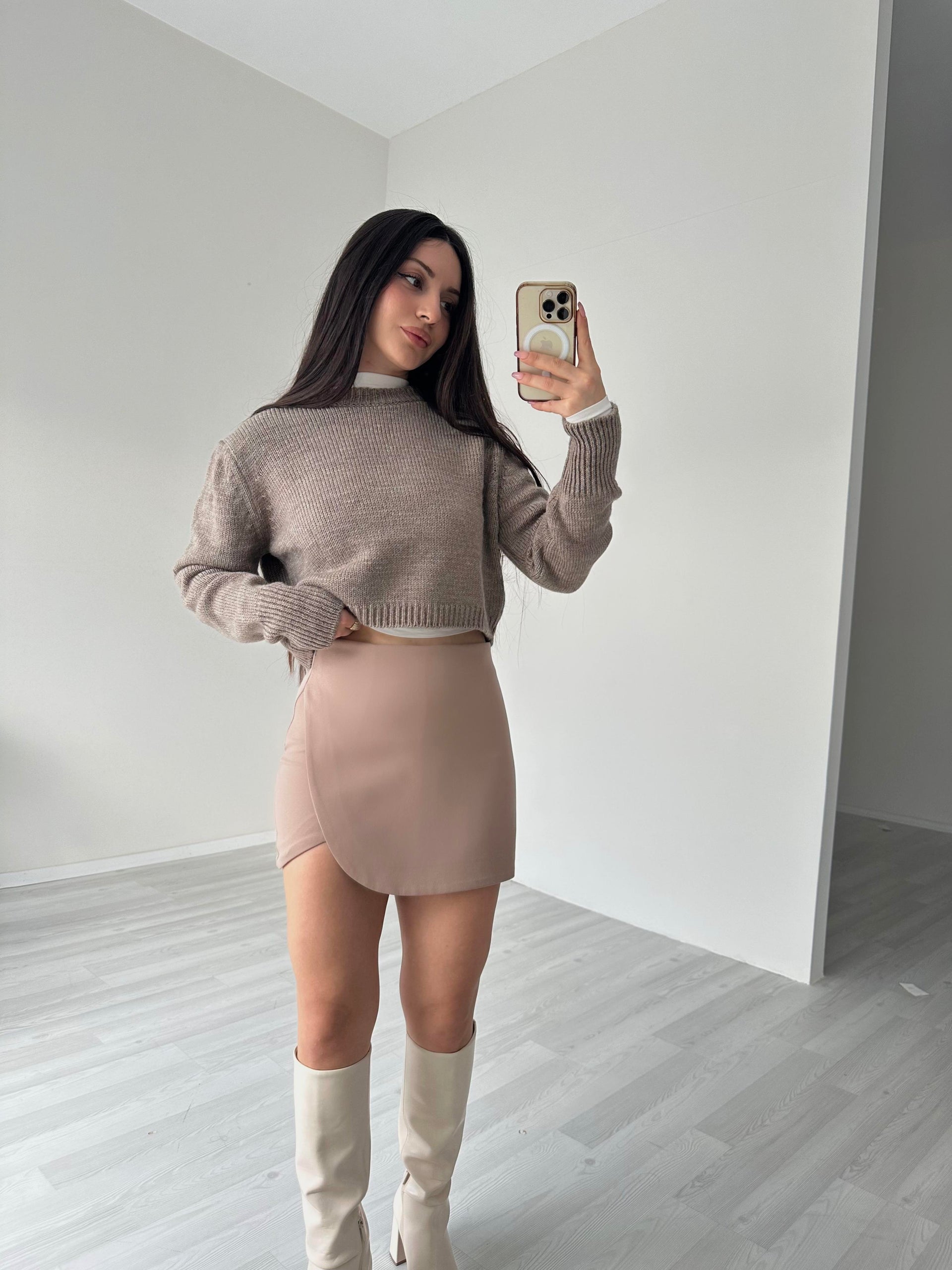 ZR Model Klasik Kesim Kahve Şort Etek
