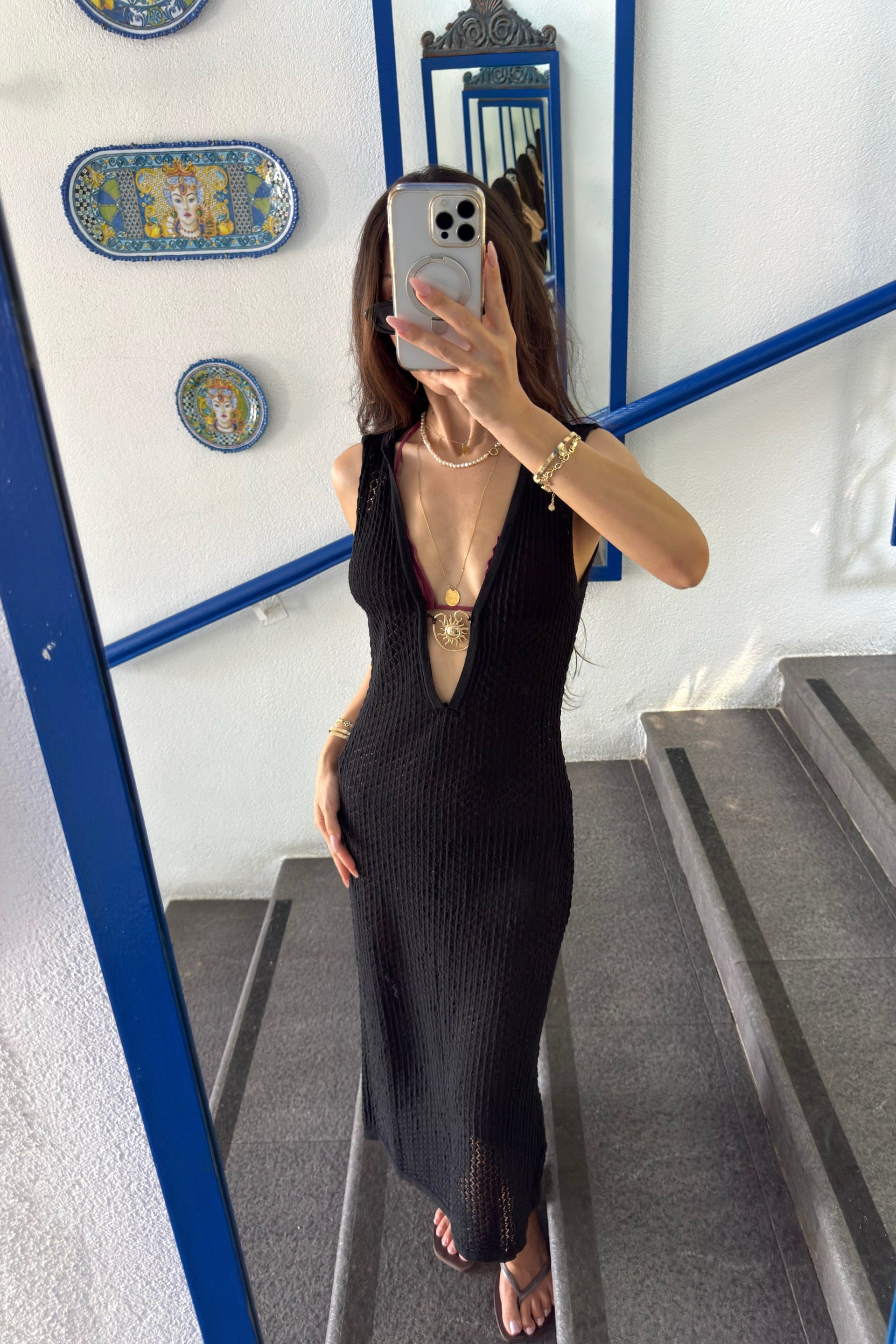 Güneş Broşlu Siyah Örme Siyah Elbise