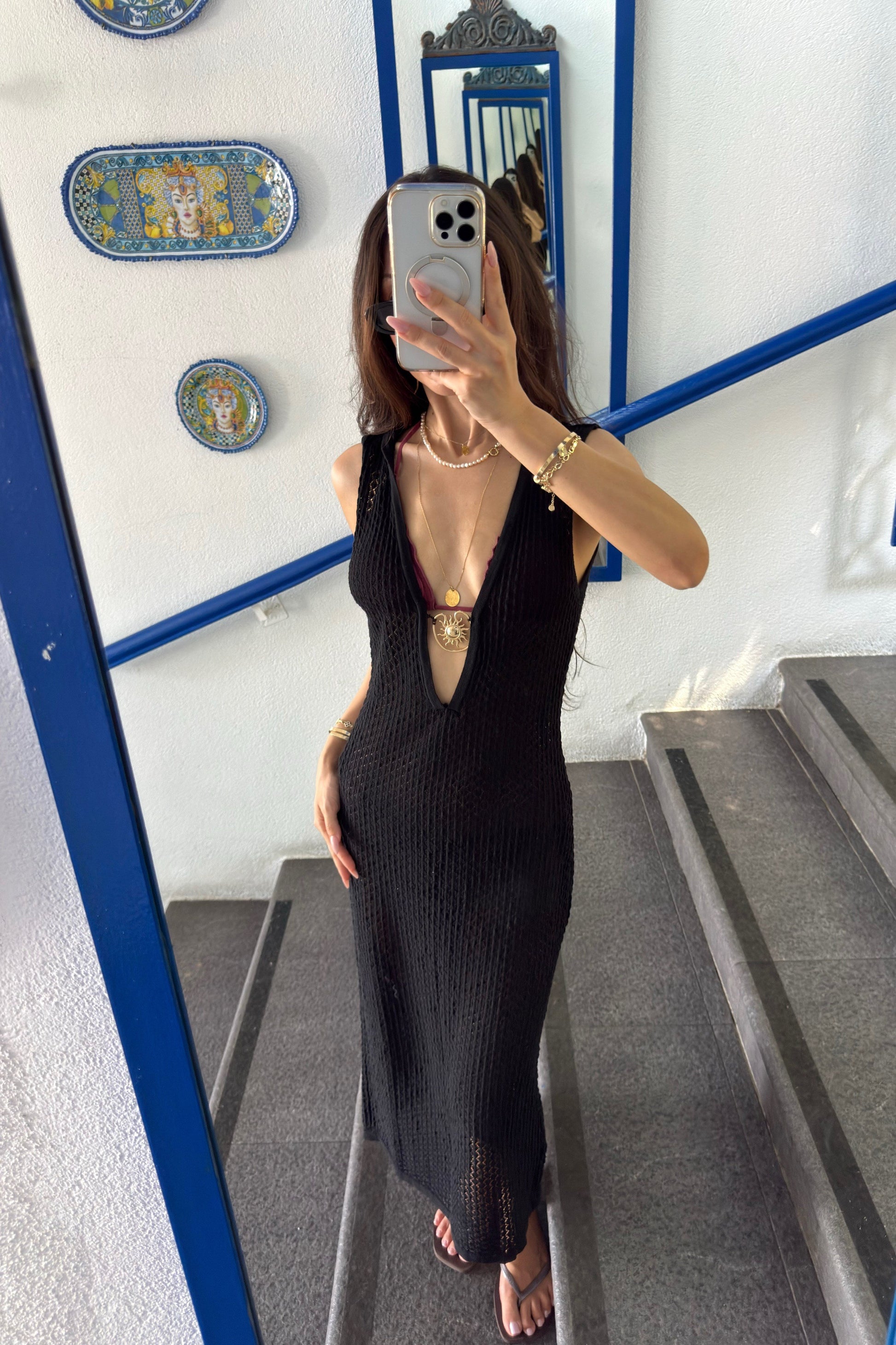 Güneş Broşlu Siyah Örme Siyah Elbise