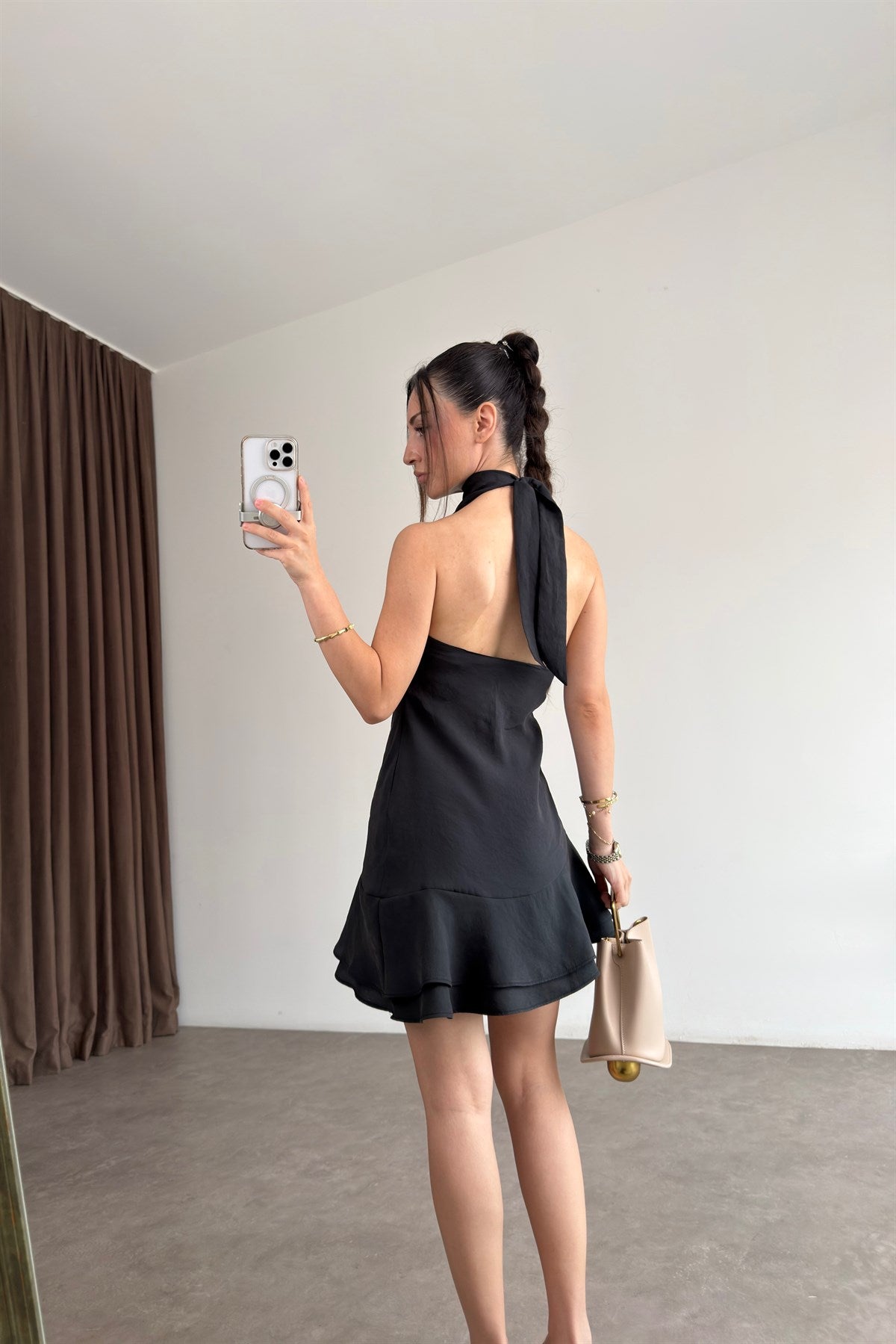 Halter Yaka Bağlamalı Fırfırlı Siyah Modal Kısa Elbise