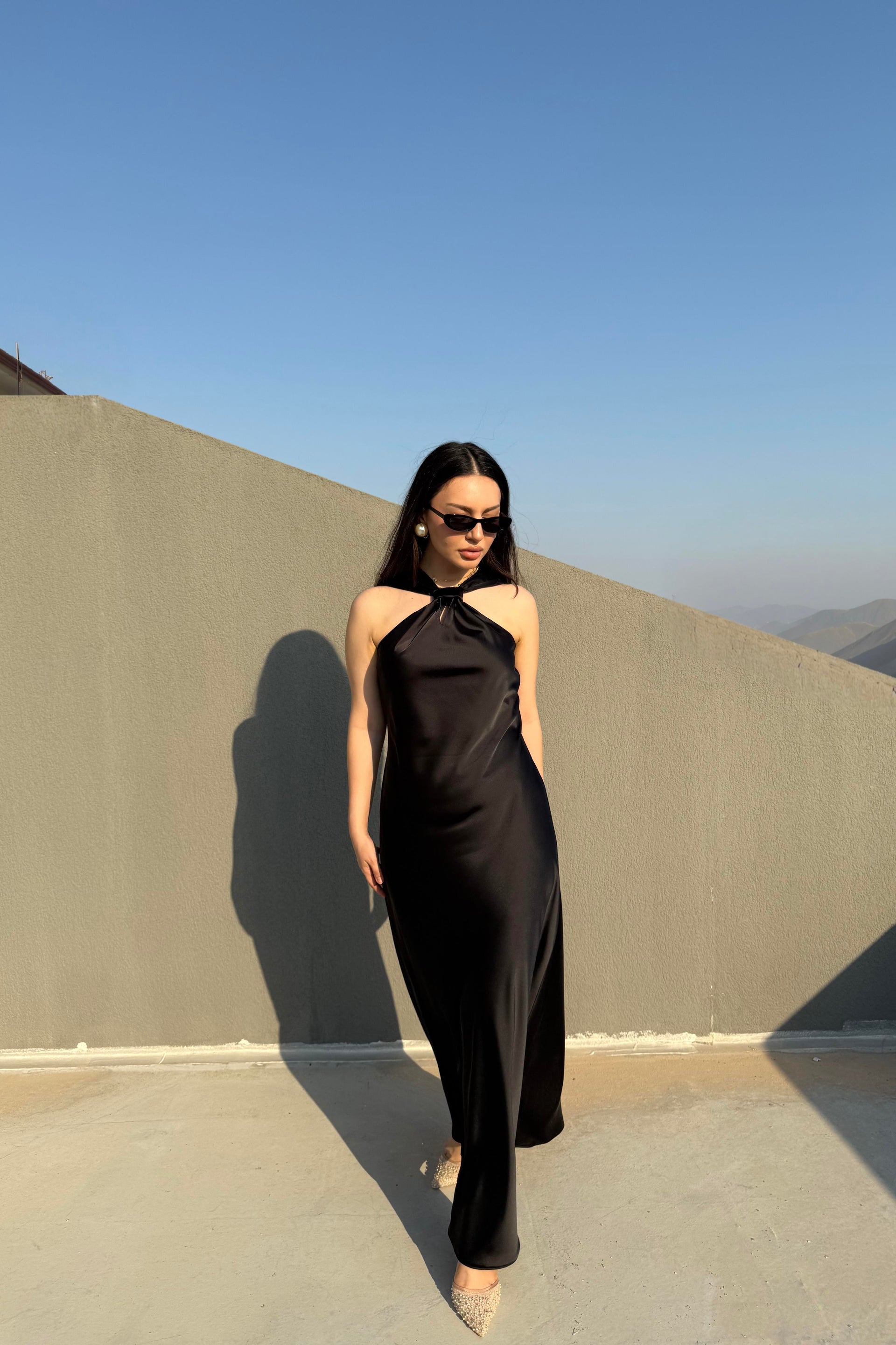 Halter Yaka İpek Saten Elbise Siyah