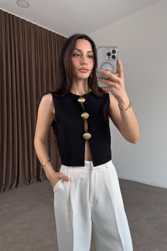 HM İstiridye Düğmeli Siyah Bluz