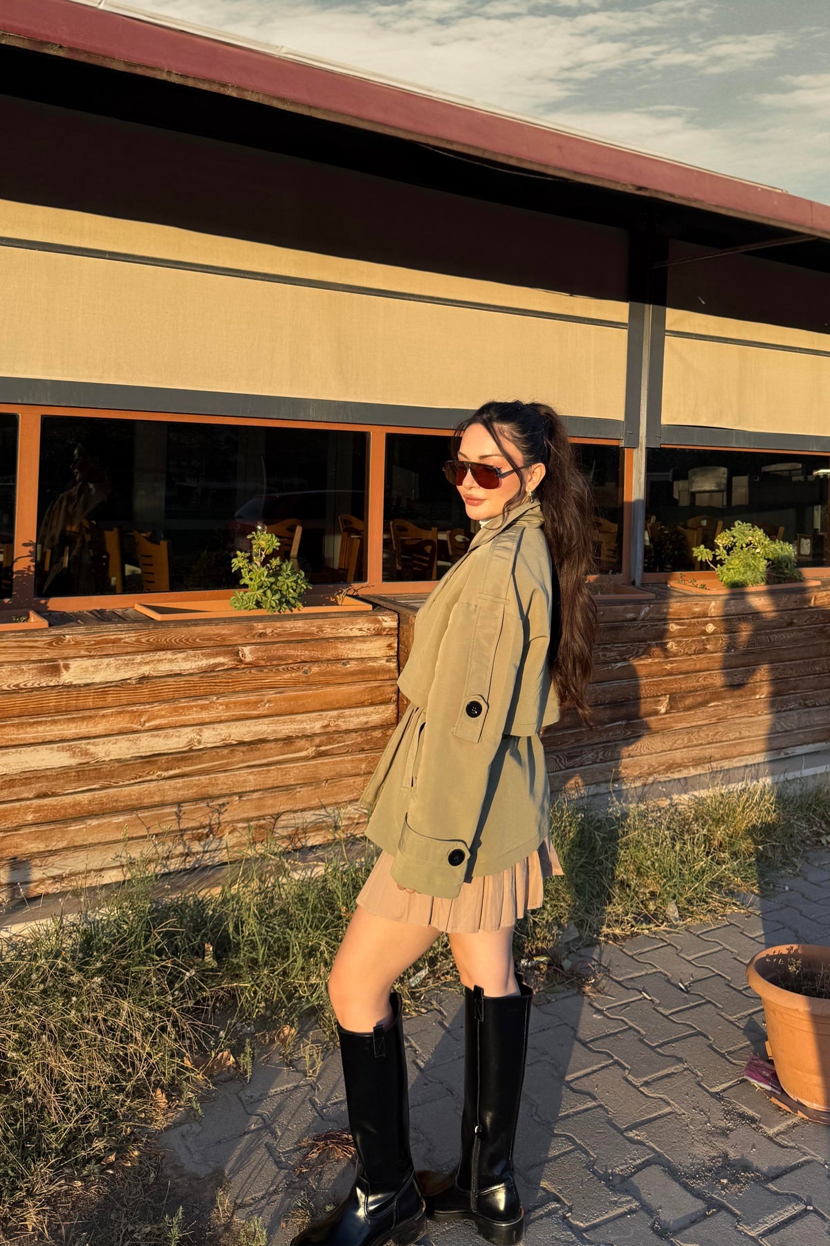Kısa Kuşaklı Kruvaze Çağla Trençkot