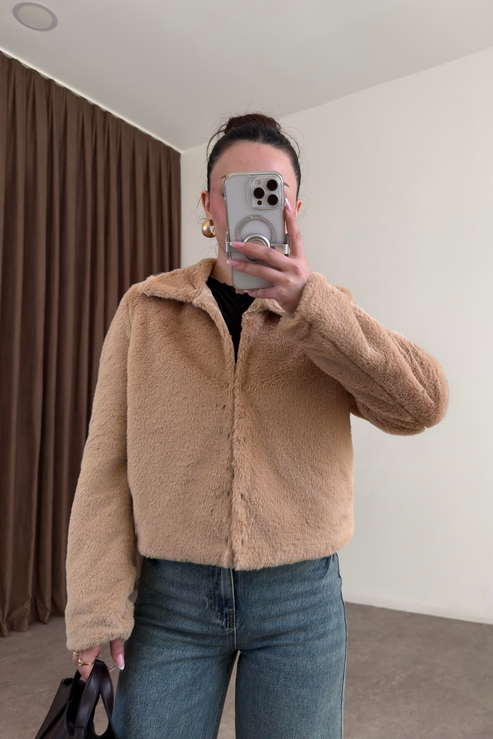 Kısa Kürk Yakalı Açık Camel Ceket