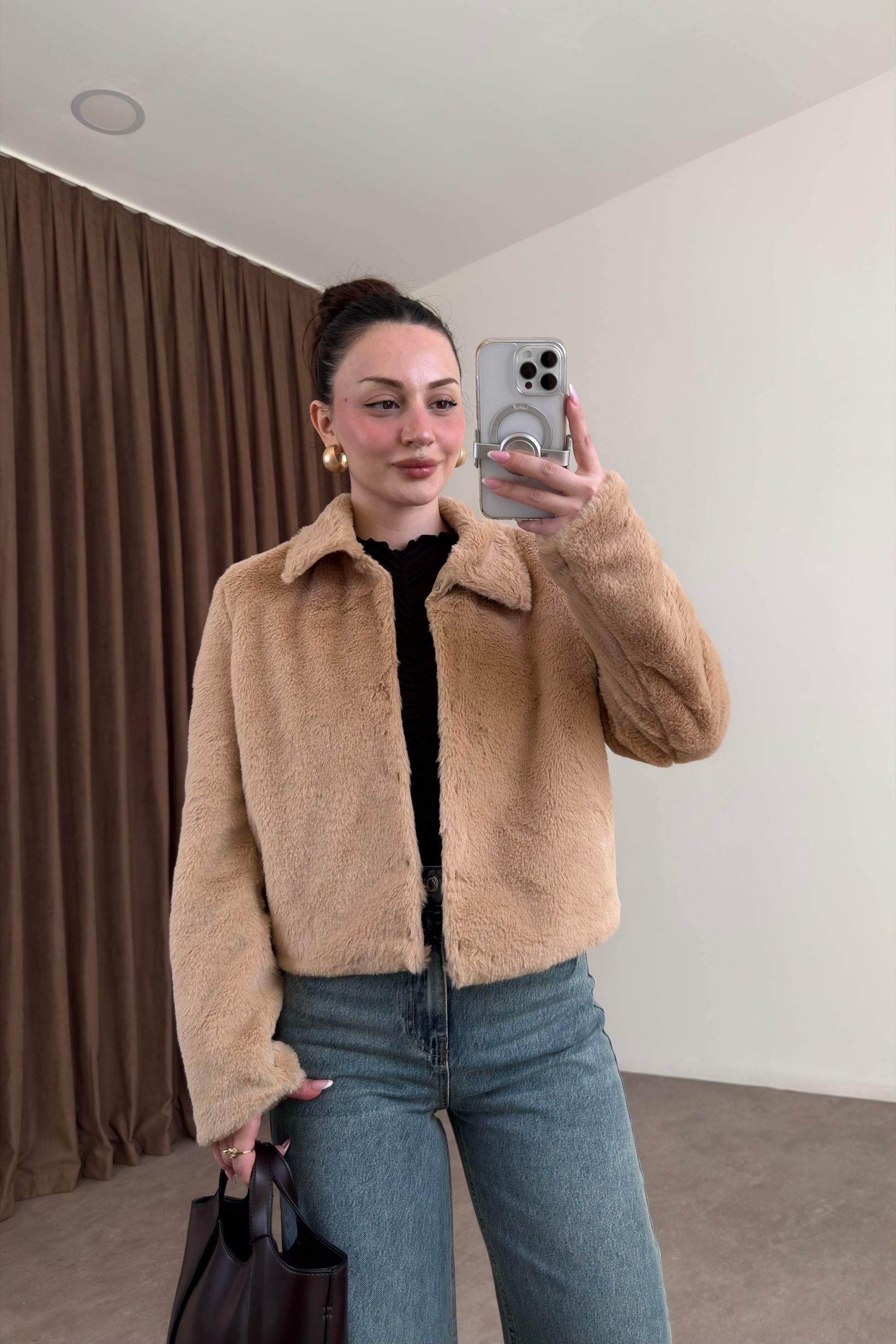 Kısa Kürk Yakalı Açık Camel Ceket