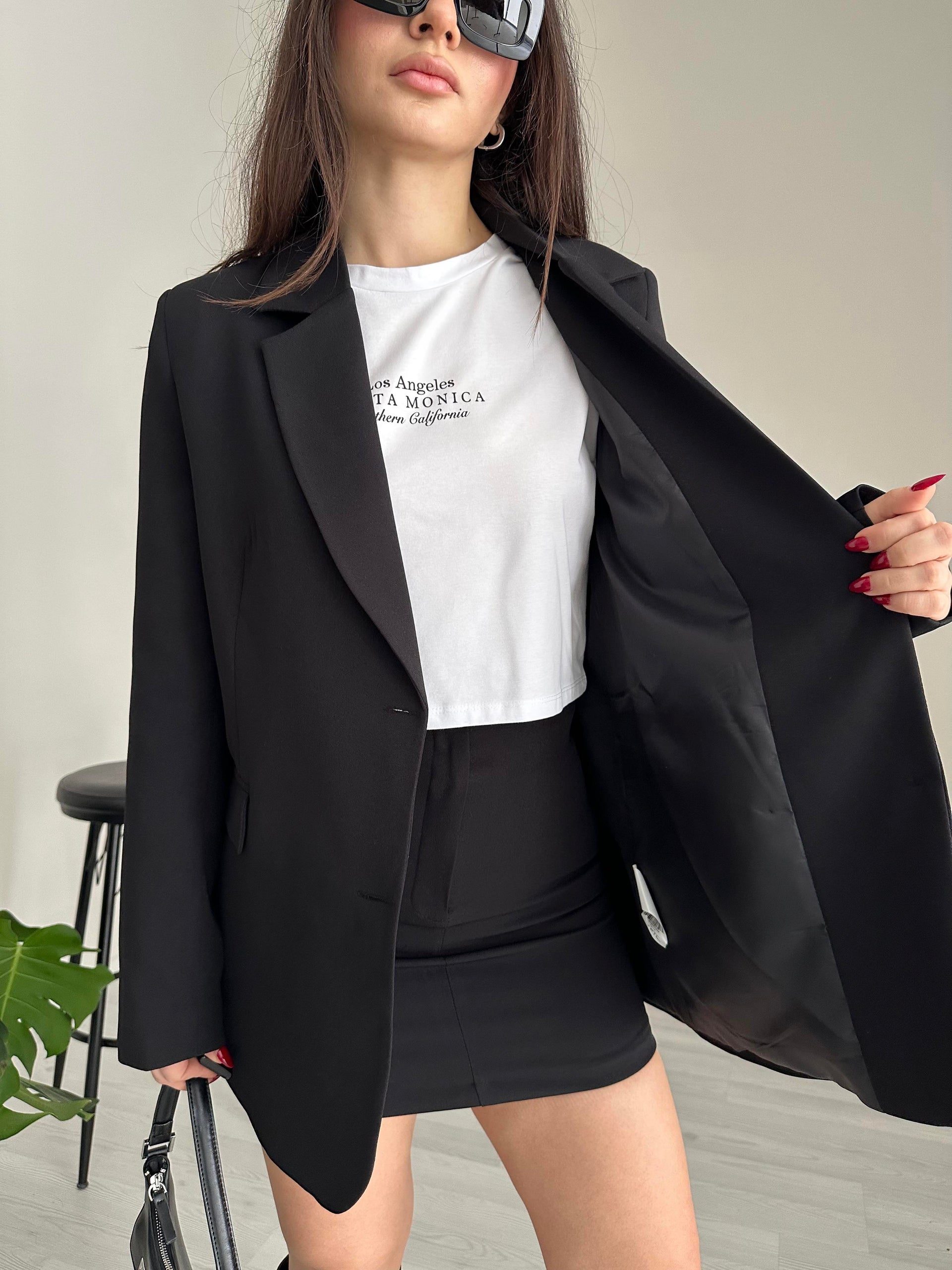 Klasik Kesim Siyah Blazer Etek Takım