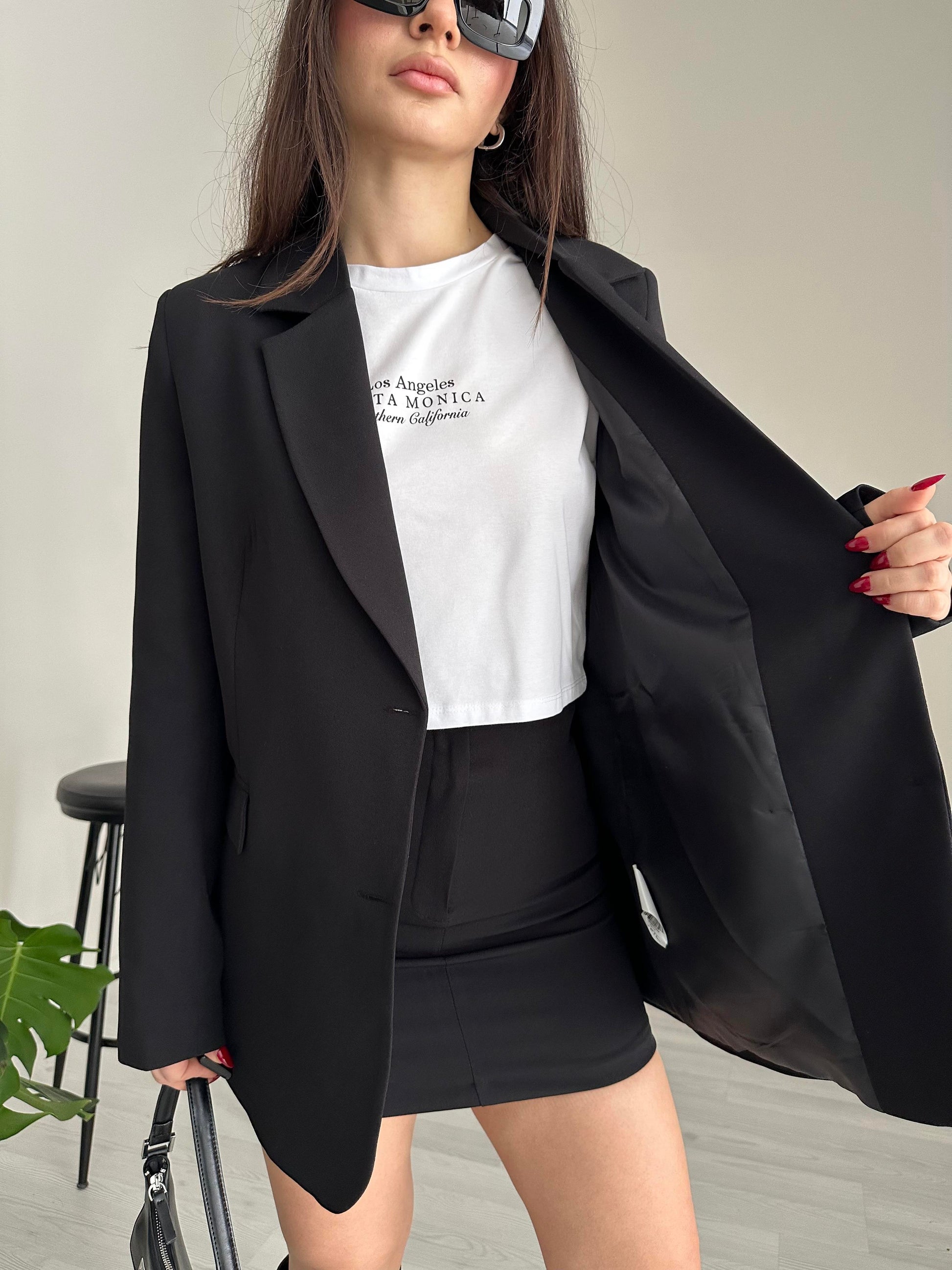 Klasik Kesim Siyah Blazer Etek Takım